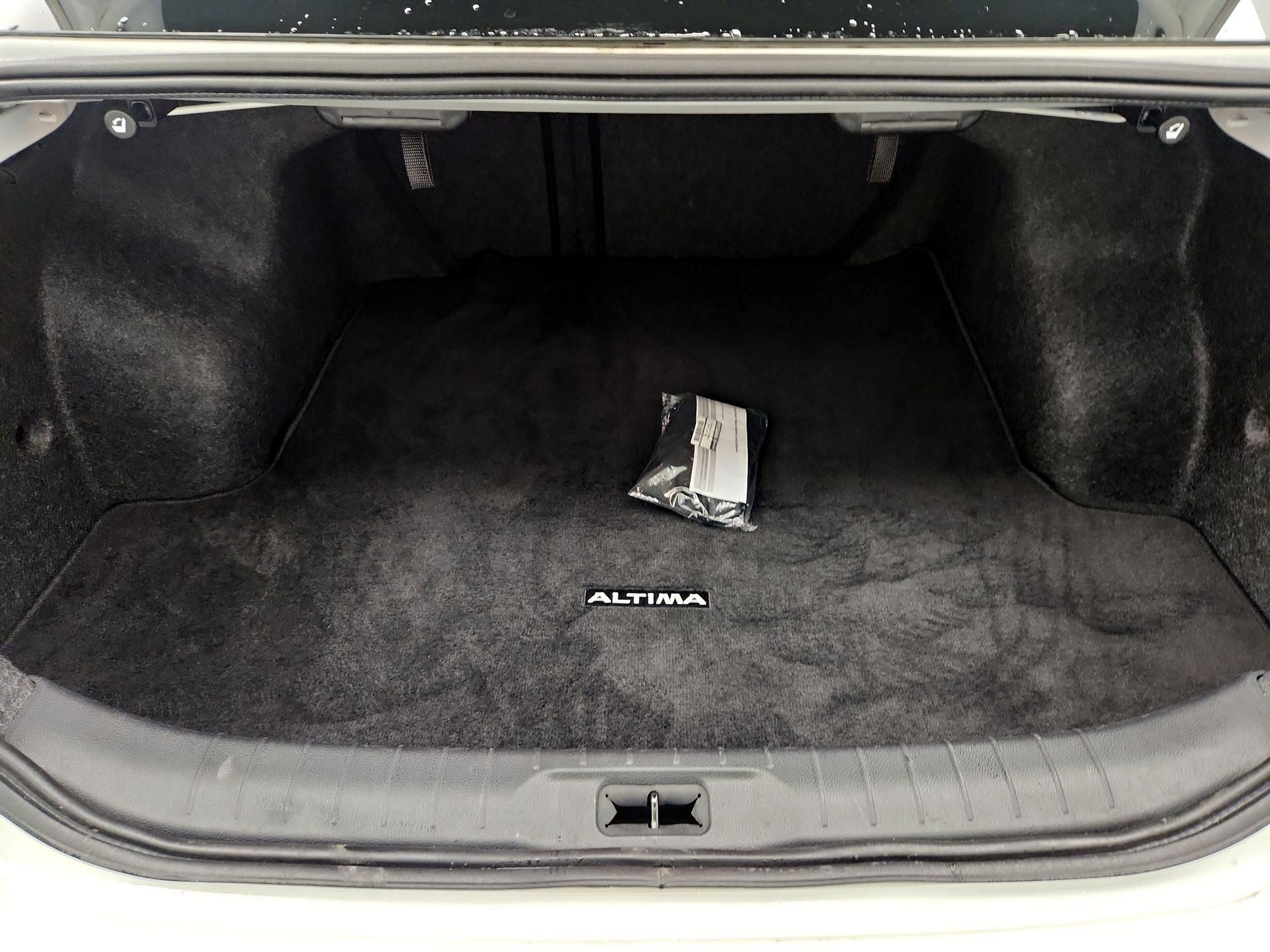 Thumbnail: 2022 Nissan Altima - 20