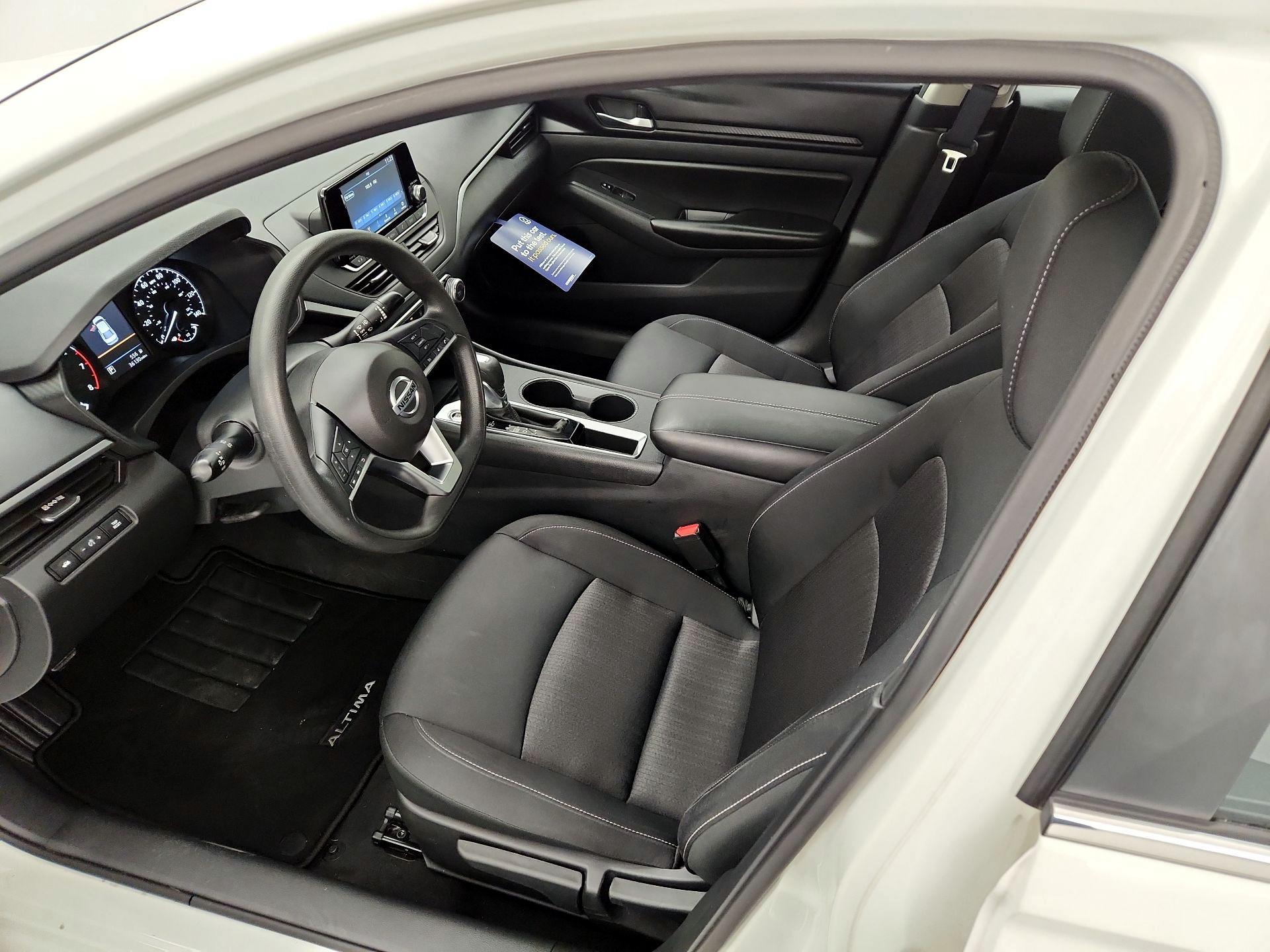 Thumbnail: 2022 Nissan Altima - 11