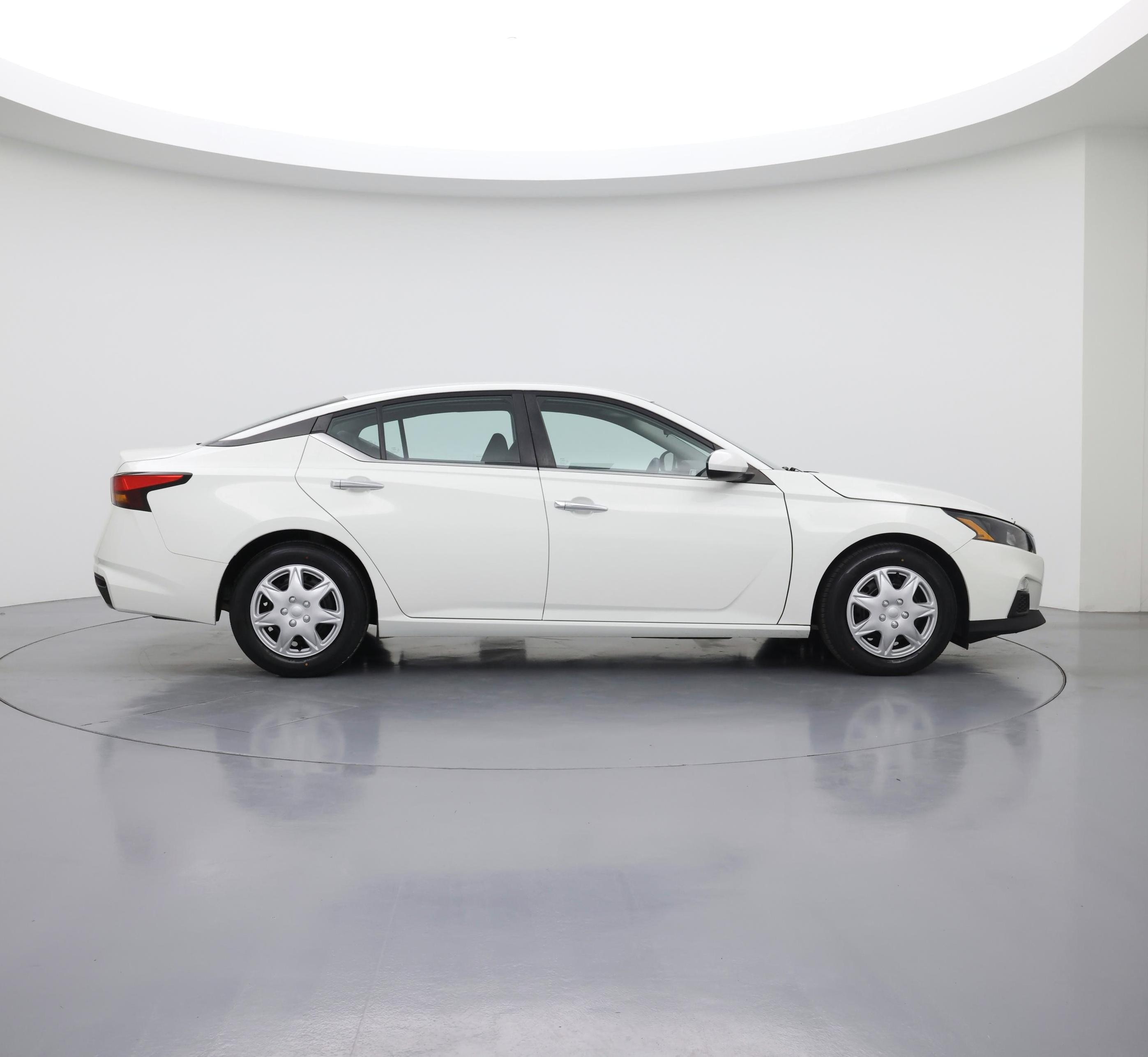 Thumbnail: 2022 Nissan Altima - 7