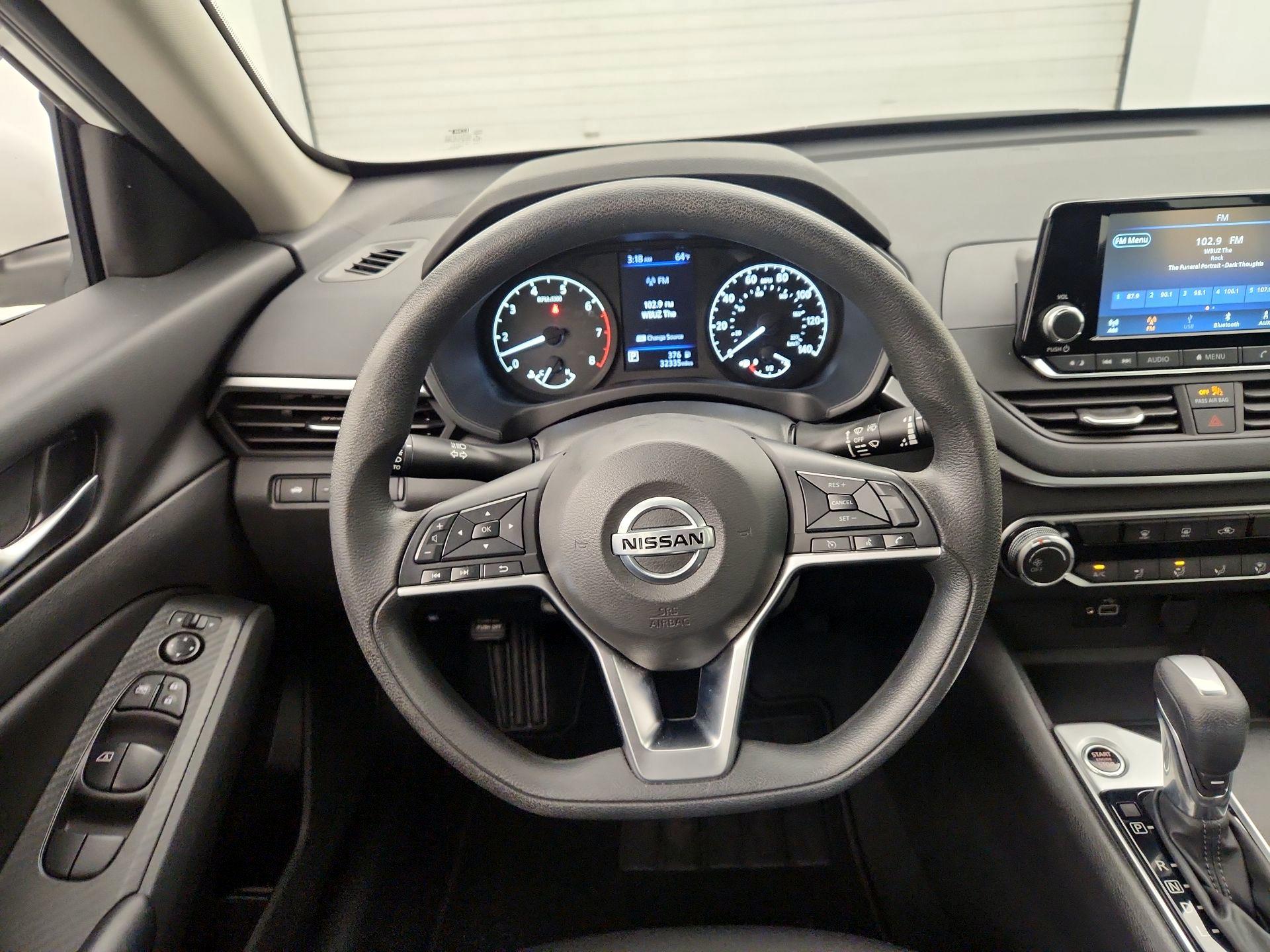 Thumbnail: 2022 Nissan Altima - 10