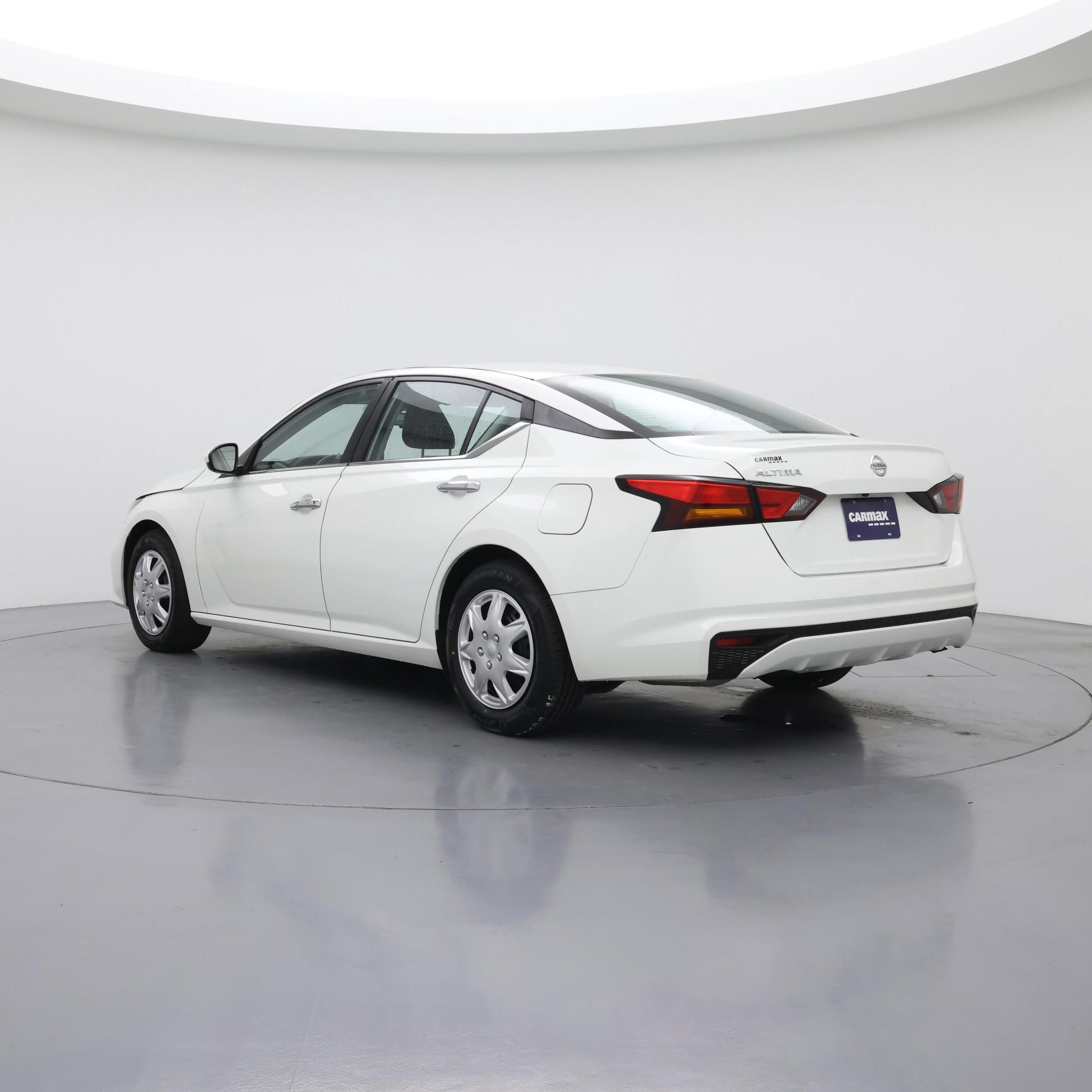 Thumbnail: 2022 Nissan Altima - 2