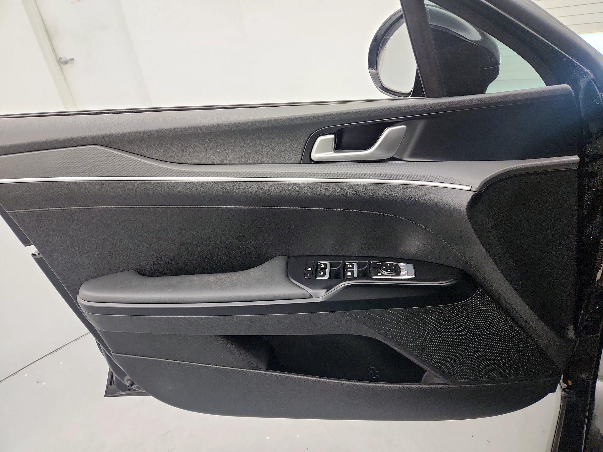 Thumbnail: 2023 Kia K5 - 12