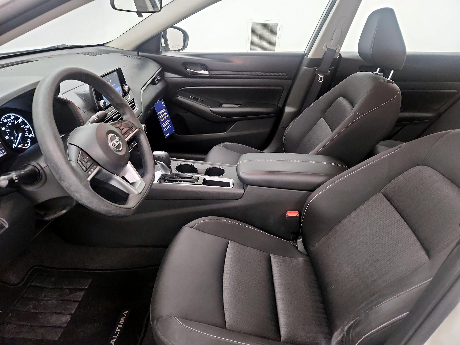 Thumbnail: 2022 Nissan Altima - 11