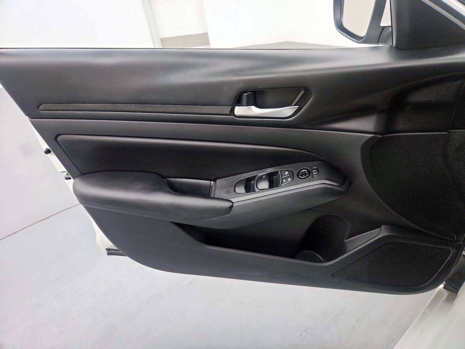 Thumbnail: 2022 Nissan Altima - 12