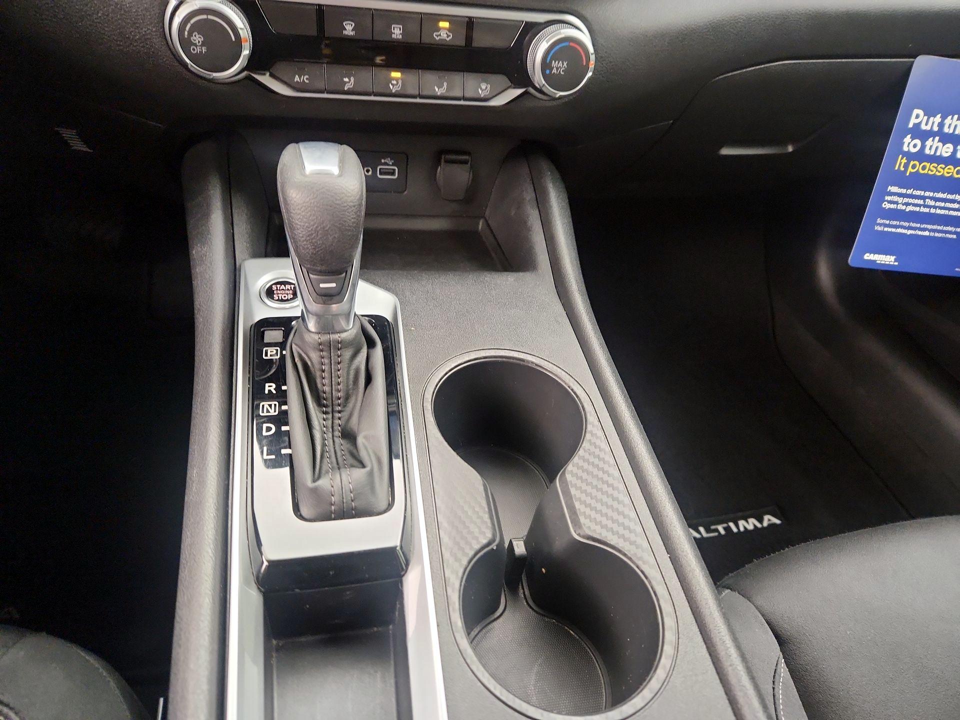 Thumbnail: 2022 Nissan Altima - 17