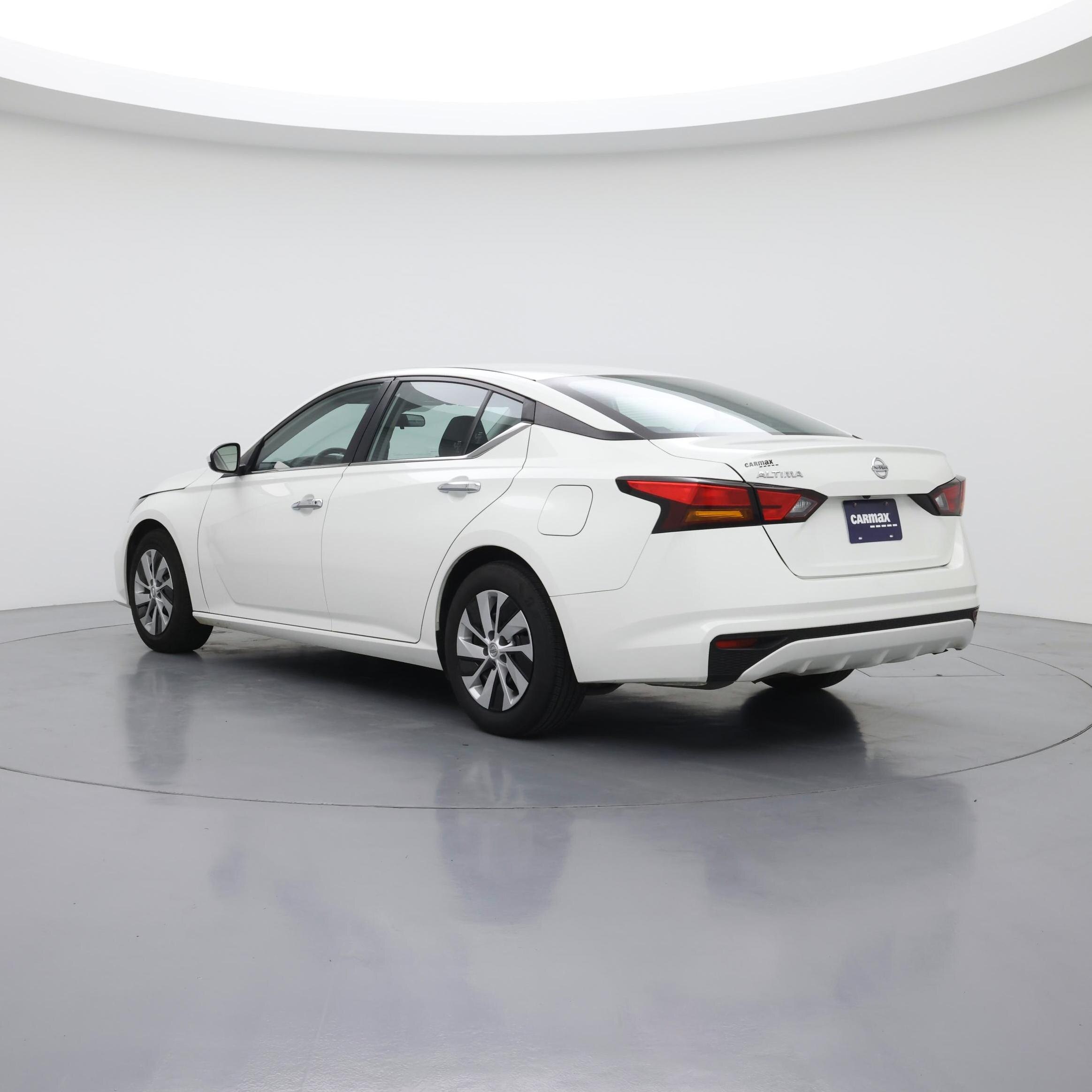 Thumbnail: 2022 Nissan Altima - 2