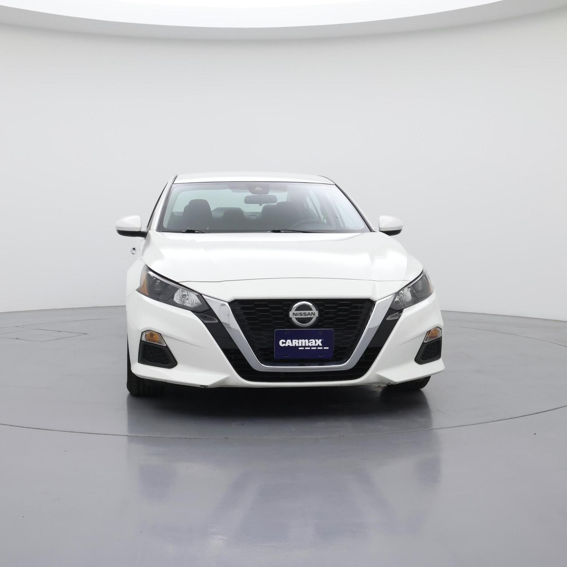 Thumbnail: 2022 Nissan Altima - 5