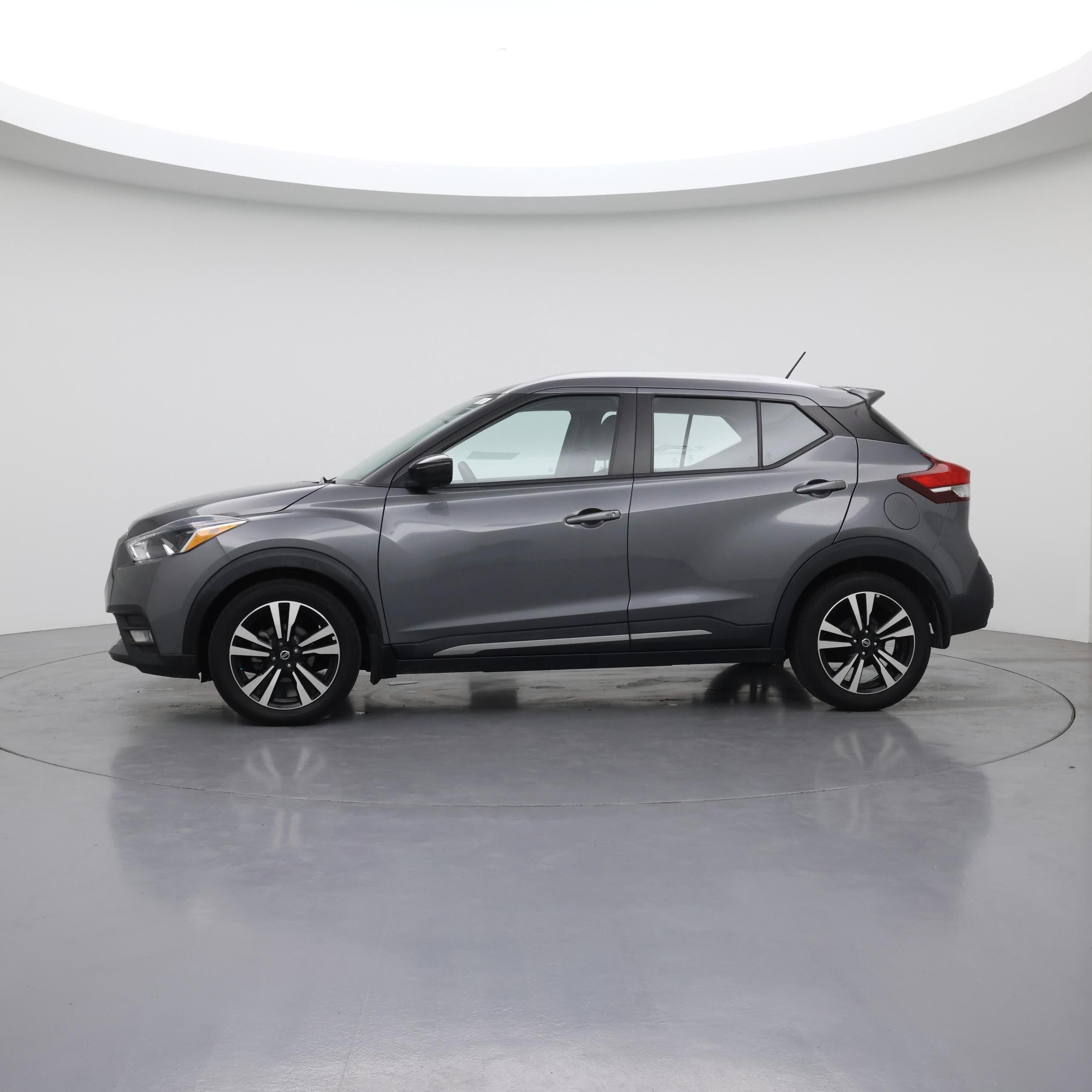 Thumbnail: 2020 Nissan Kicks - 3
