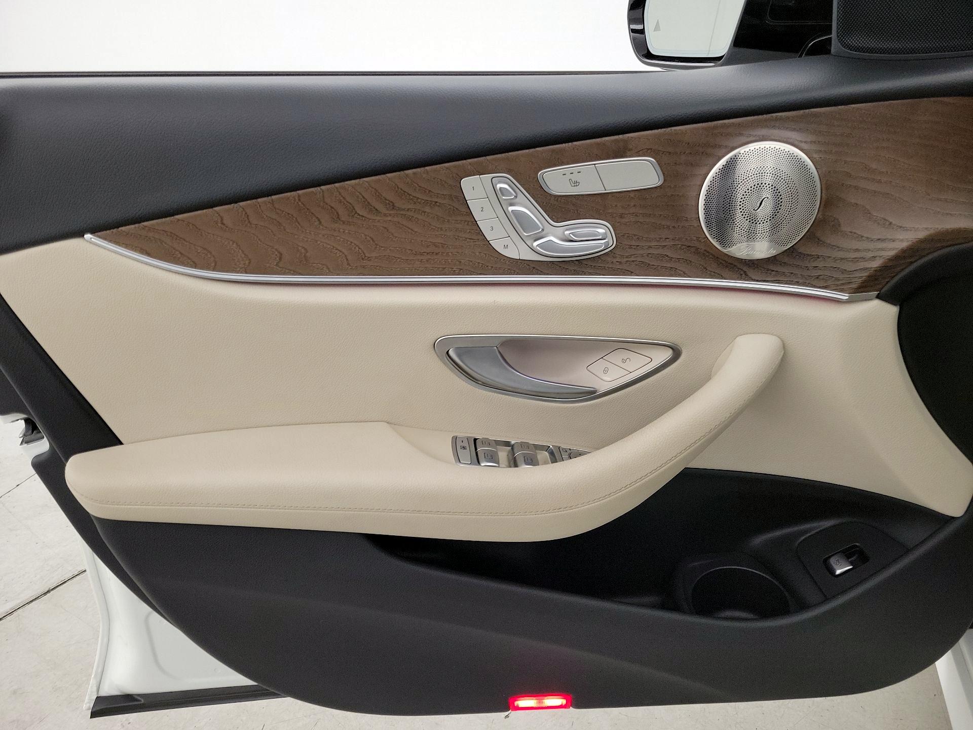 Thumbnail: 2022 Mercedes-Benz E-Class - 12