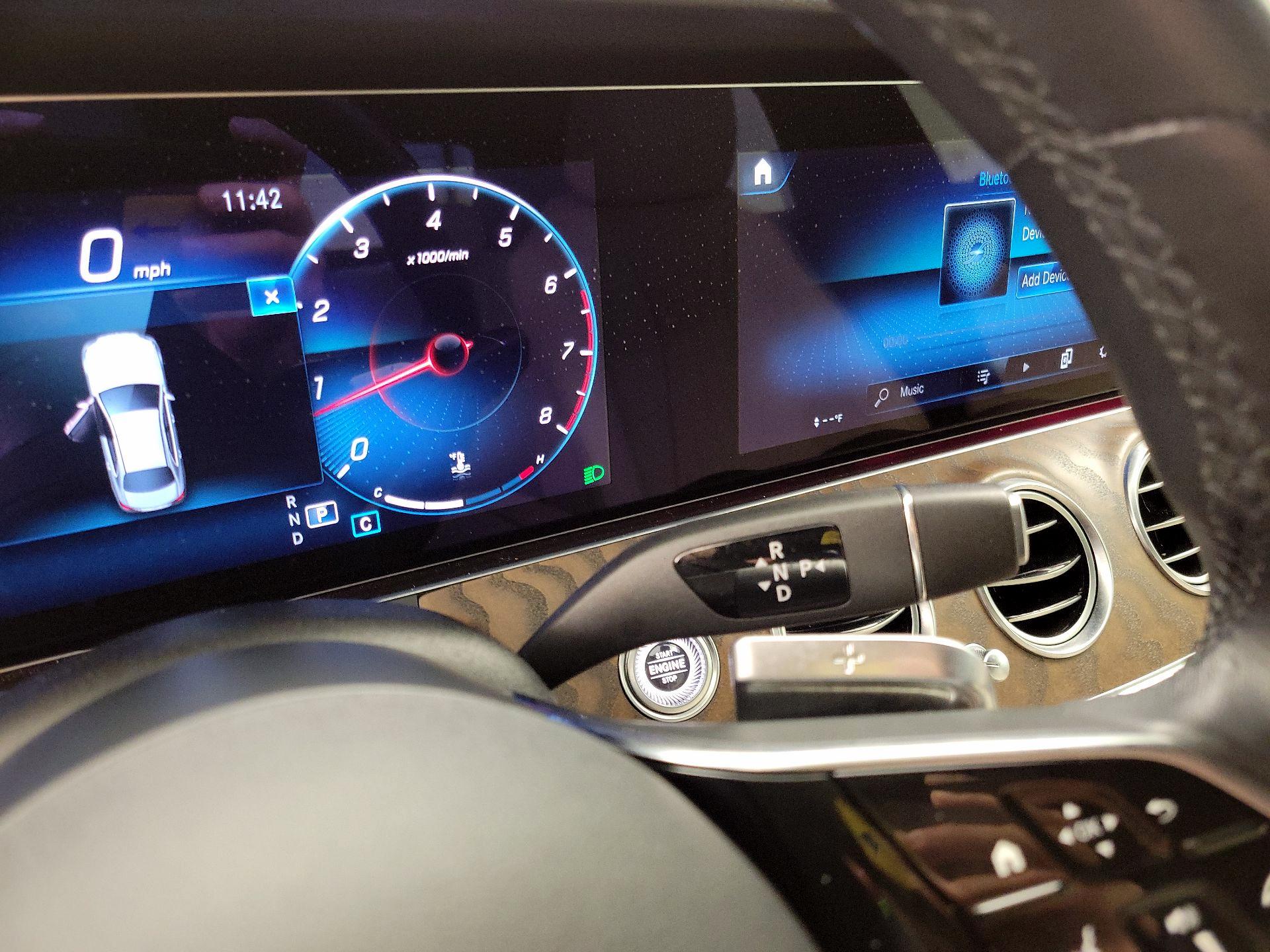 Thumbnail: 2022 Mercedes-Benz E-Class - 18