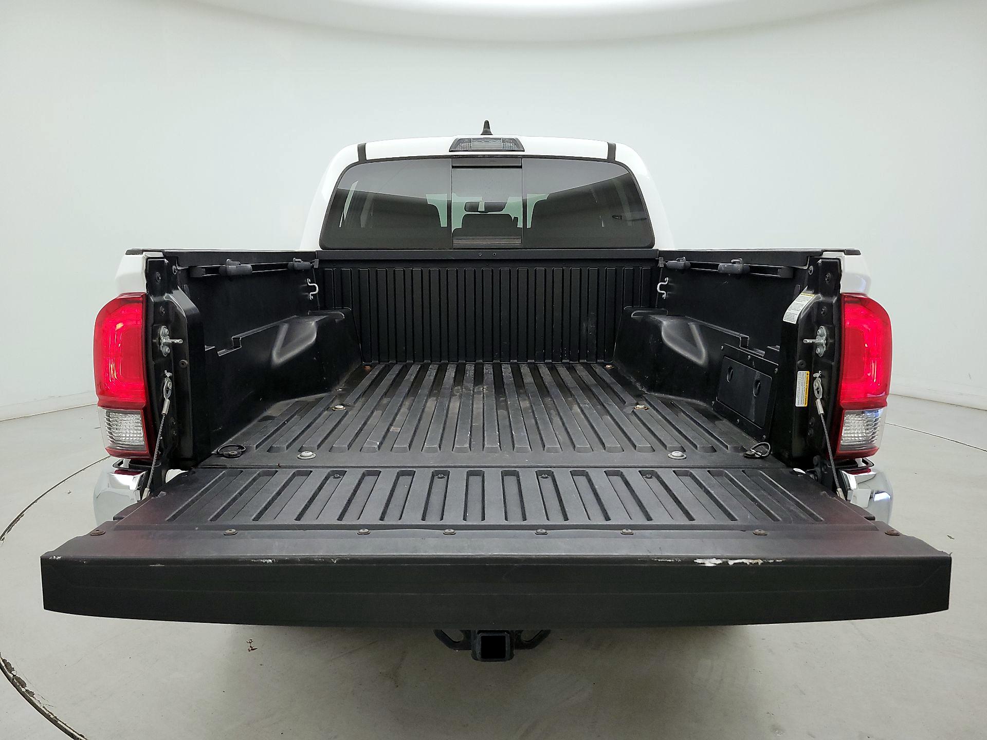 Thumbnail: 2021 Toyota Tacoma - 20