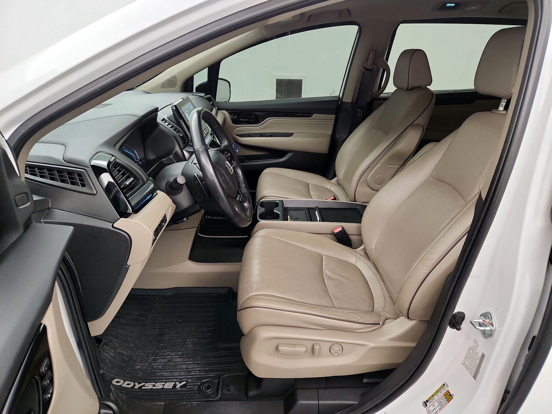 Thumbnail: 2023 Honda Odyssey - 11