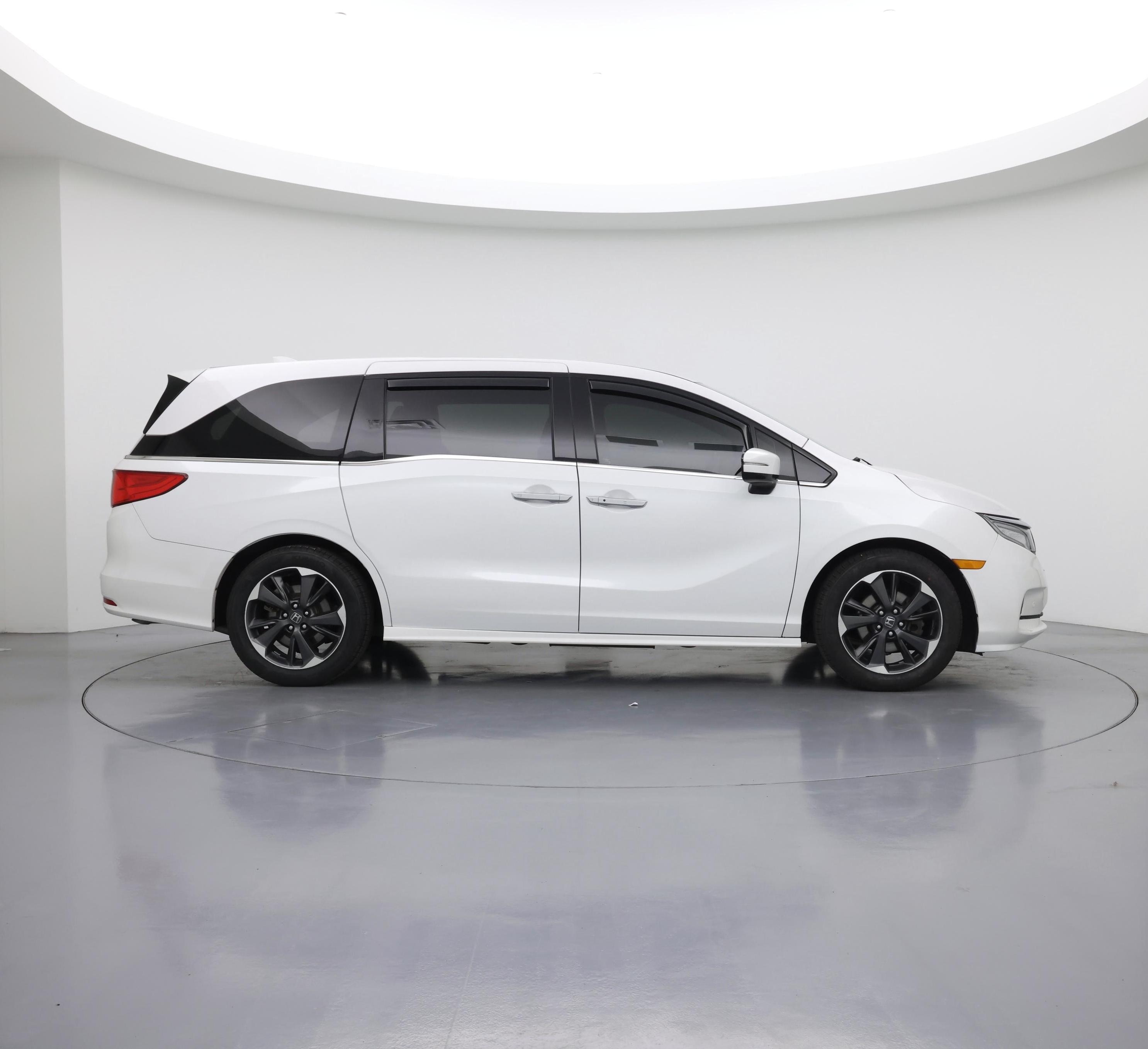 Thumbnail: 2023 Honda Odyssey - 7