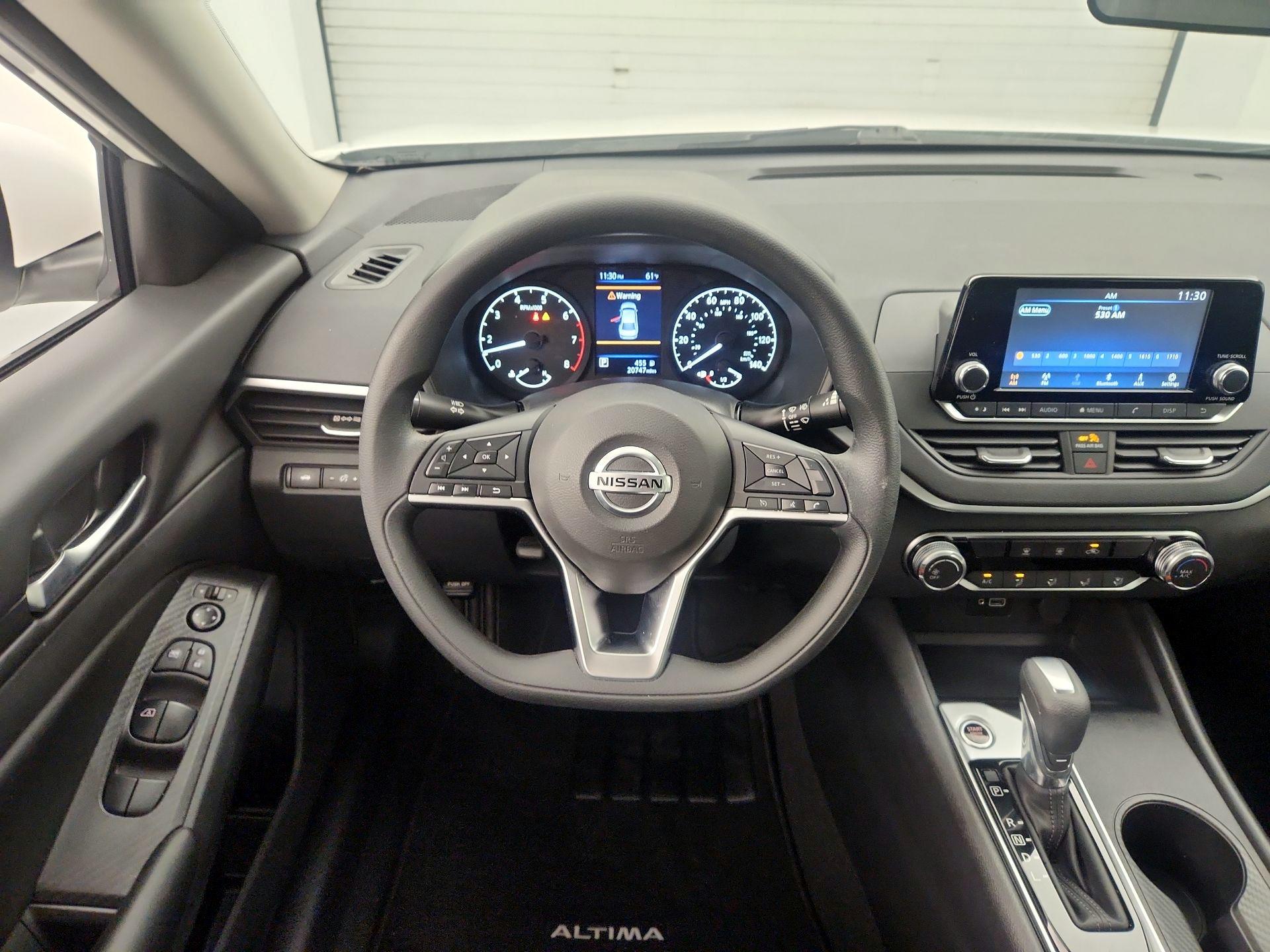 Thumbnail: 2022 Nissan Altima - 10