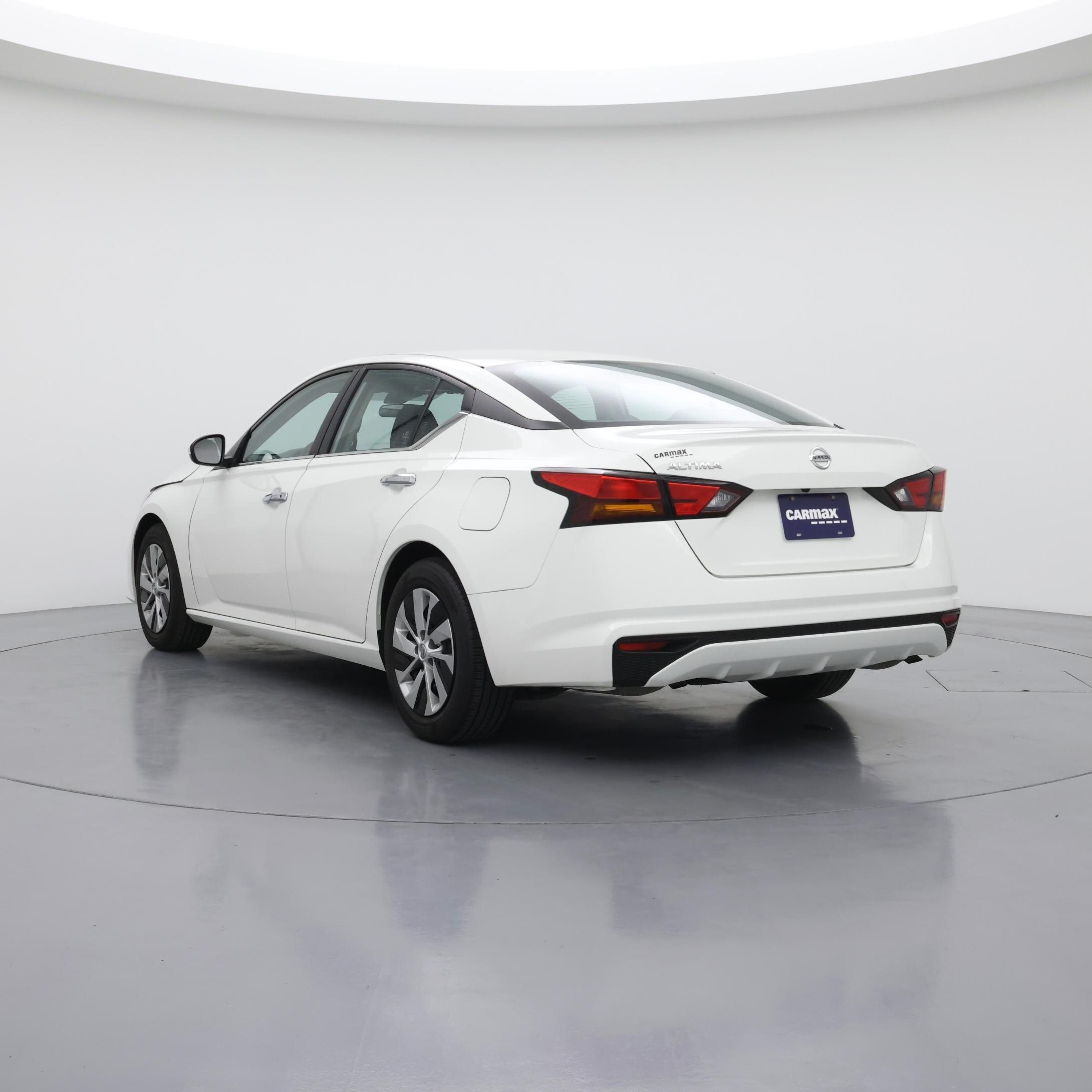 Thumbnail: 2022 Nissan Altima - 2