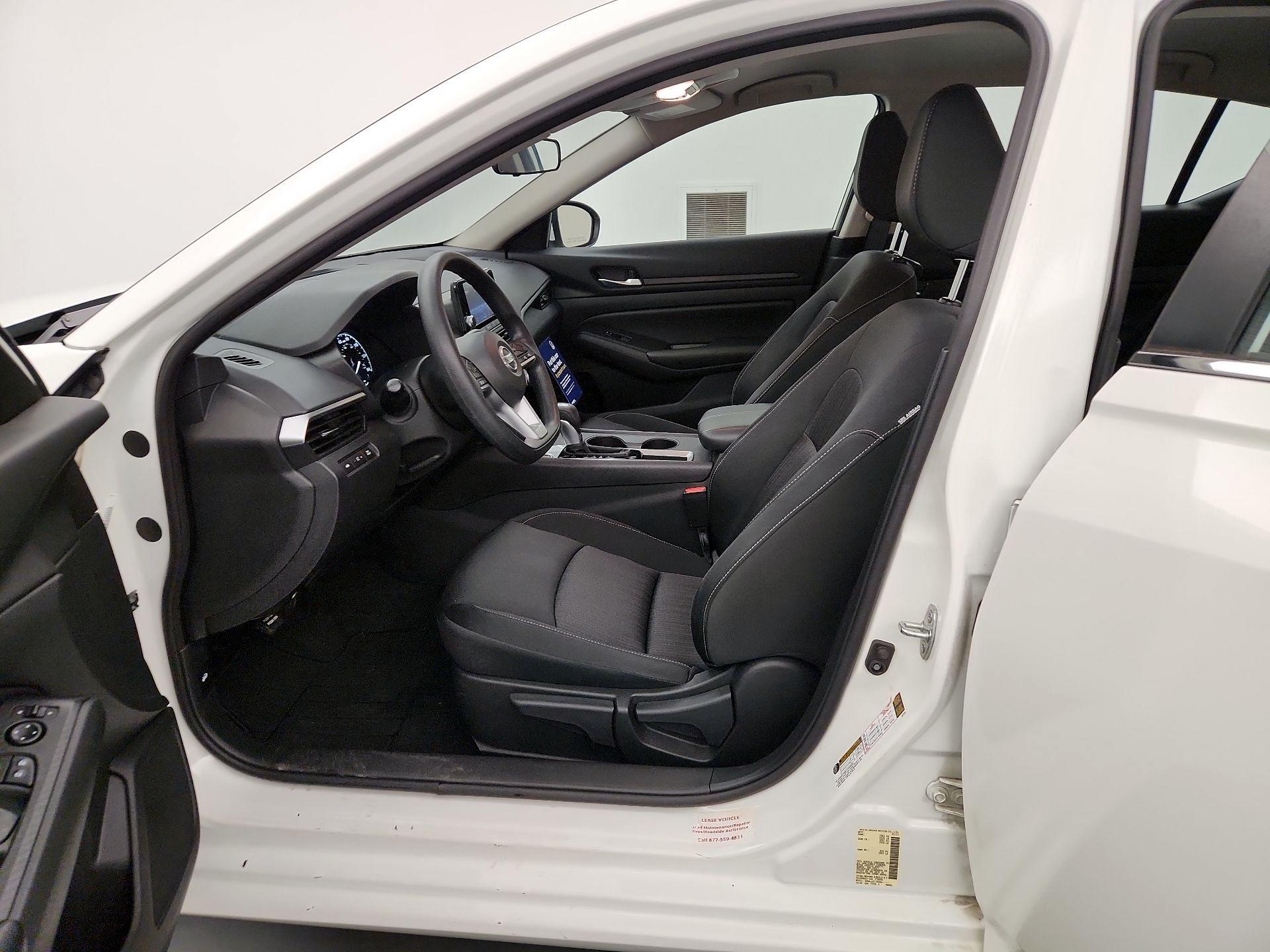 Thumbnail: 2022 Nissan Altima - 11