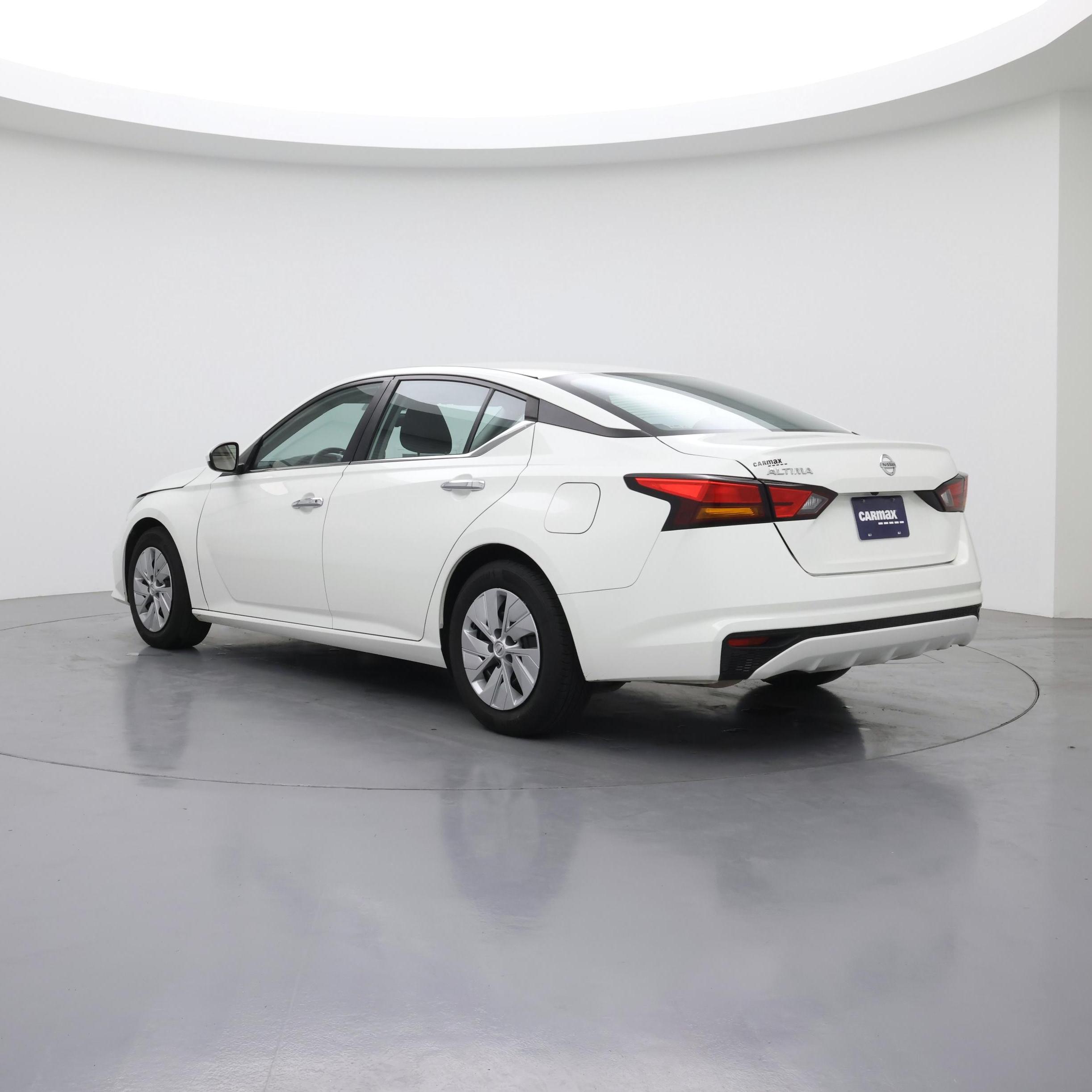 Thumbnail: 2022 Nissan Altima - 2