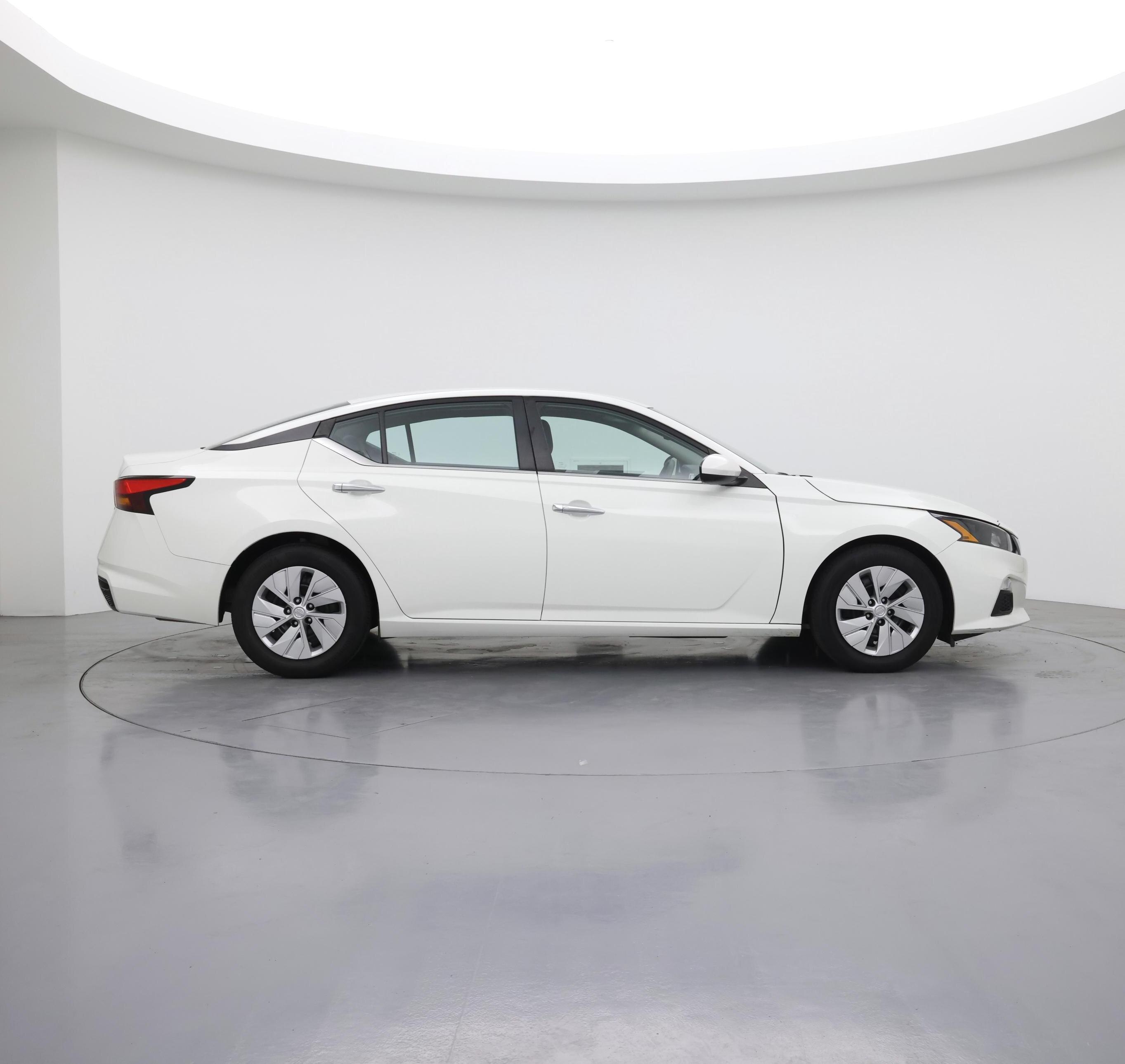 Thumbnail: 2022 Nissan Altima - 7