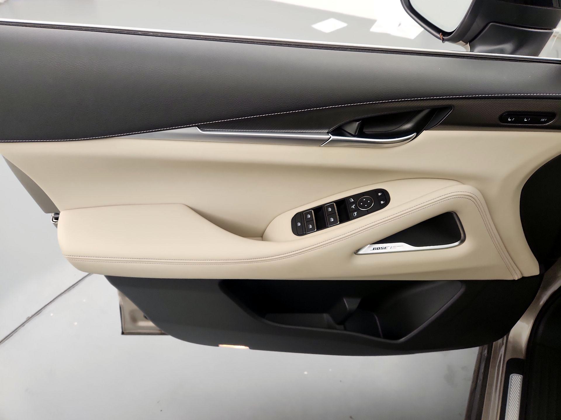 Thumbnail: 2023 INFINITI QX60 - 12