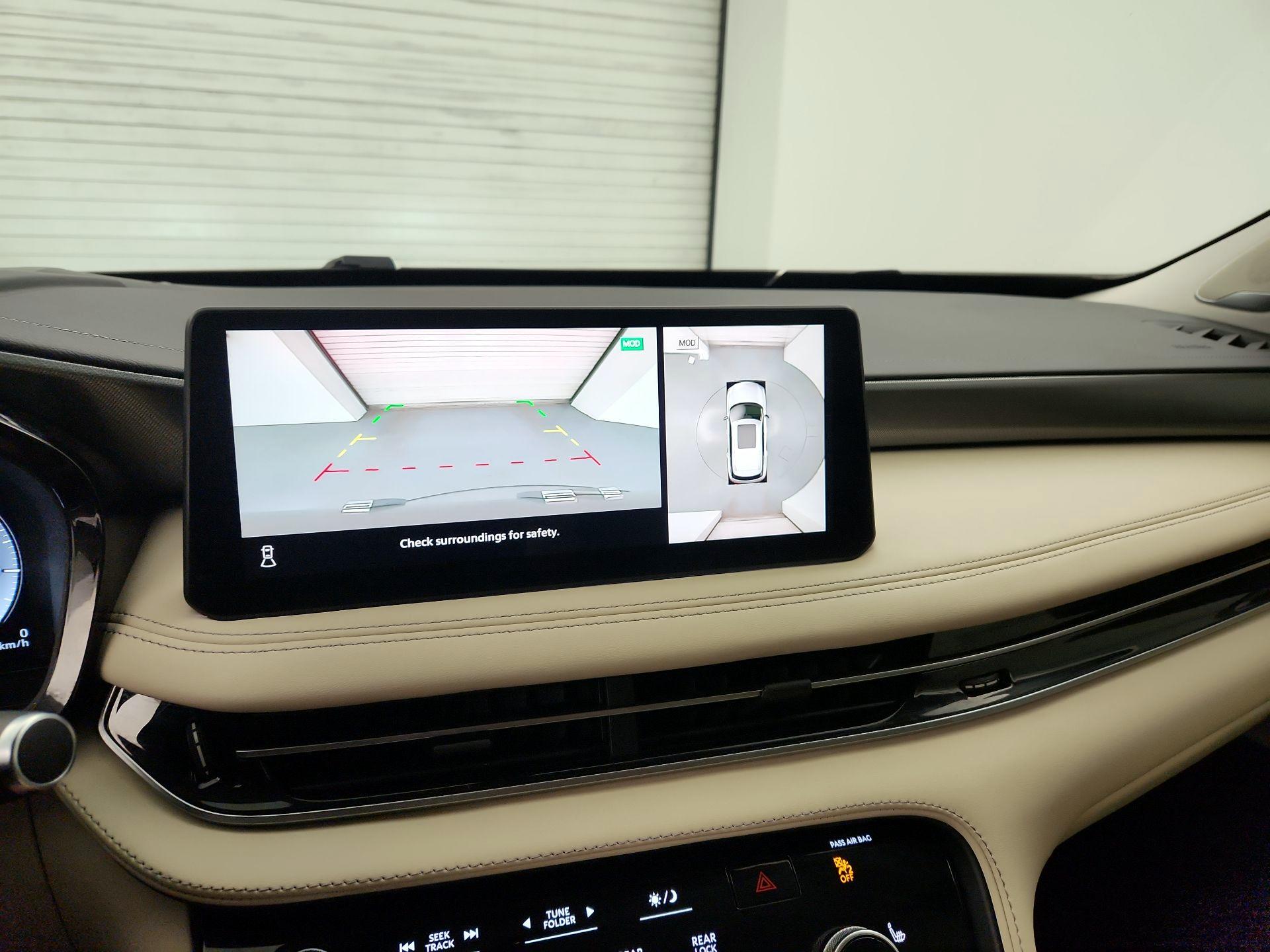 Thumbnail: 2023 INFINITI QX60 - 14