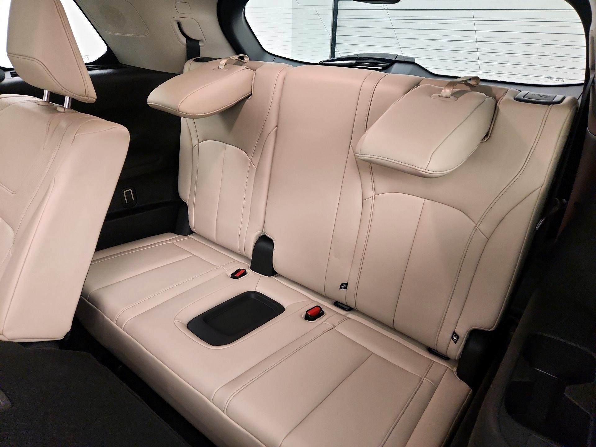 Thumbnail: 2023 INFINITI QX60 - 19