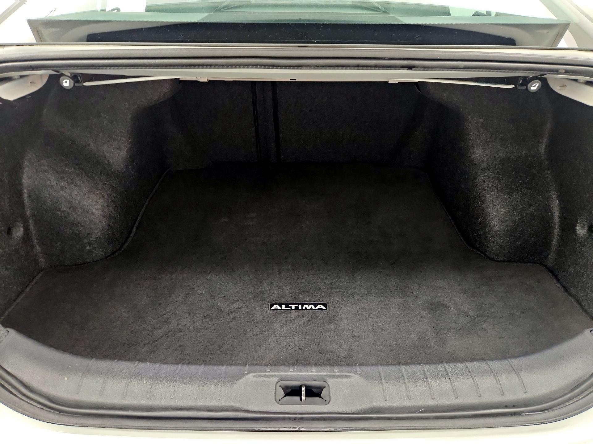 Thumbnail: 2022 Nissan Altima - 20