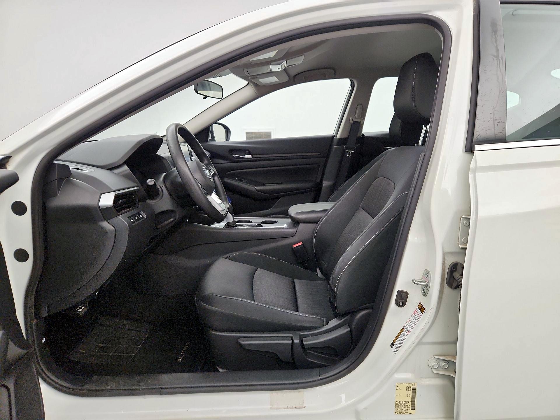 Thumbnail: 2022 Nissan Altima - 11