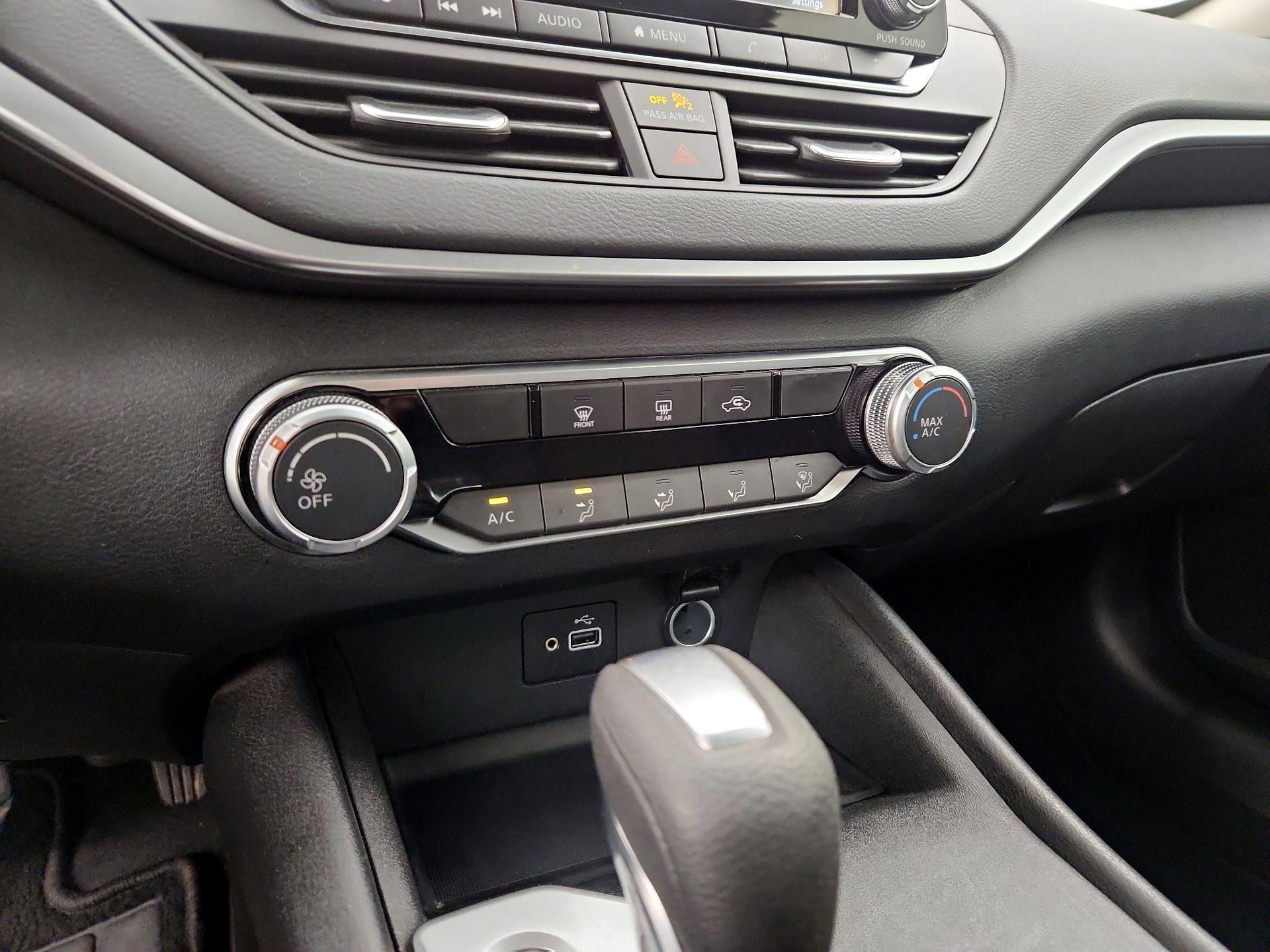 Thumbnail: 2022 Nissan Altima - 16