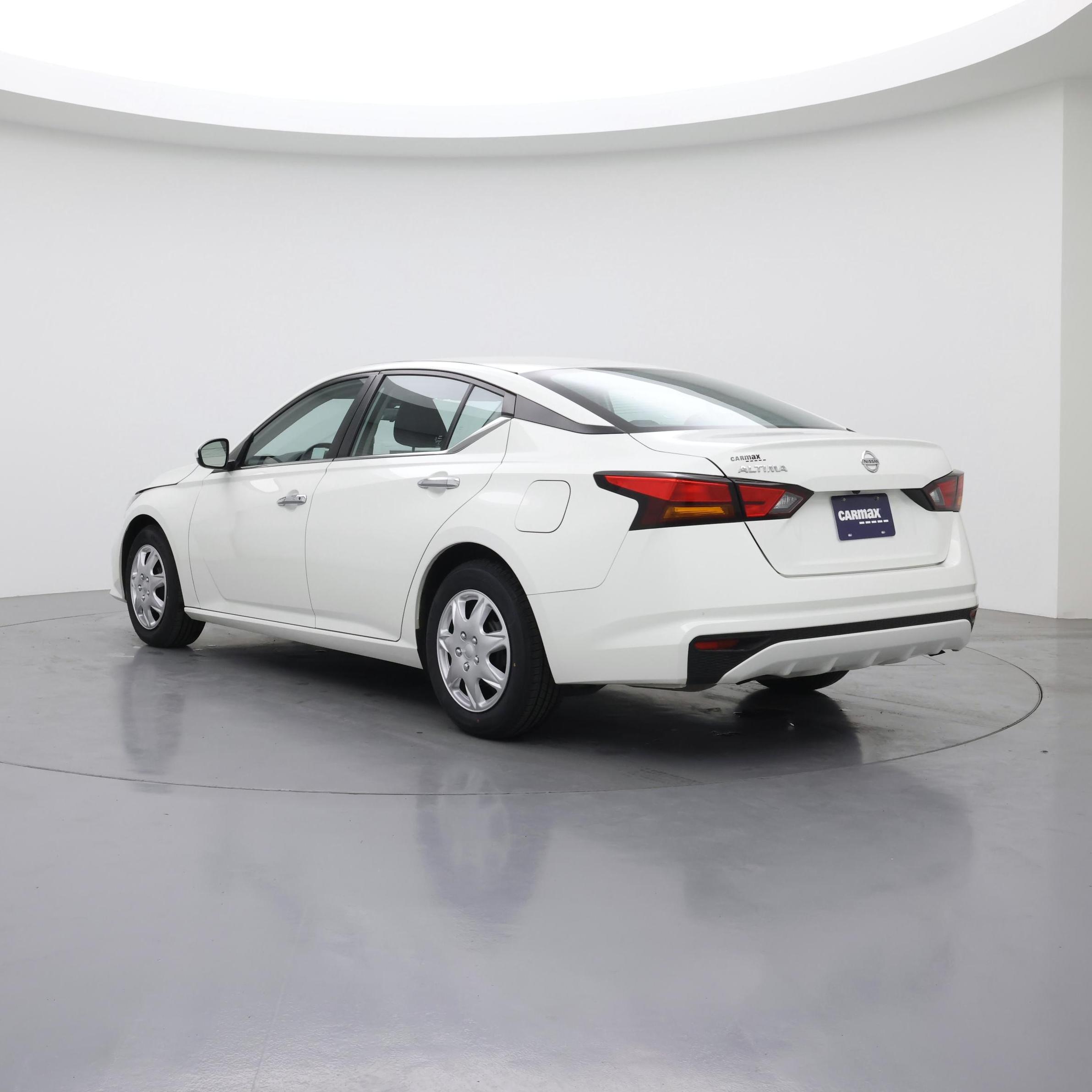 Thumbnail: 2022 Nissan Altima - 2