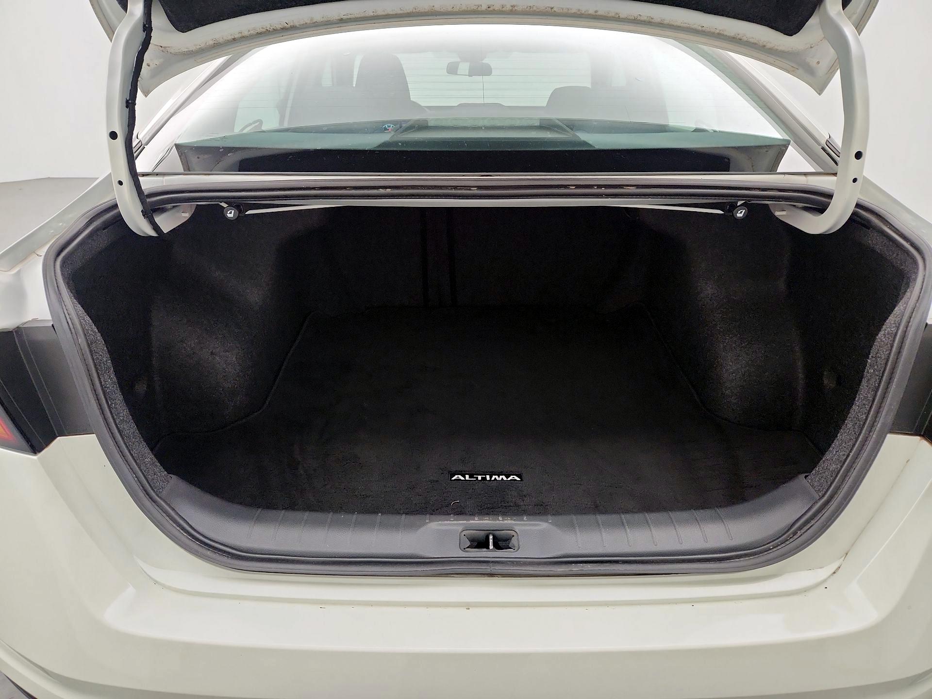 Thumbnail: 2022 Nissan Altima - 20