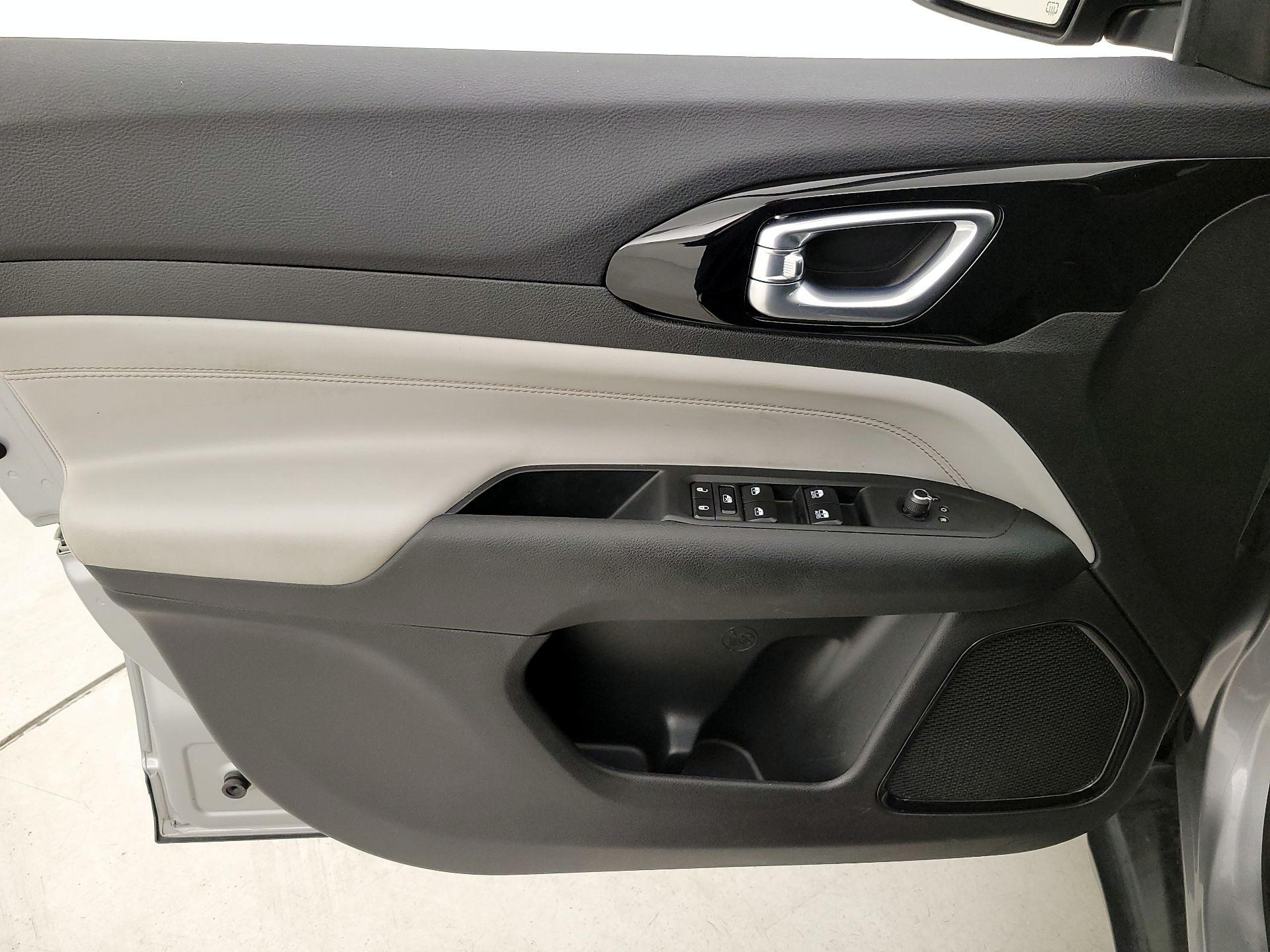 Thumbnail: 2023 Jeep Compass - 12