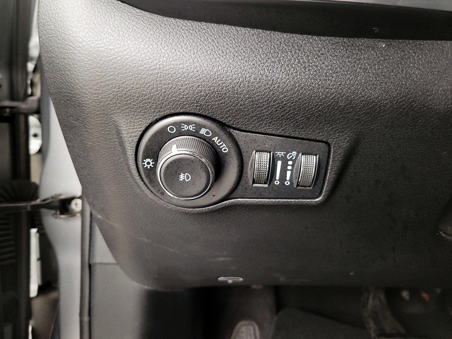 Thumbnail: 2023 Jeep Compass - 13