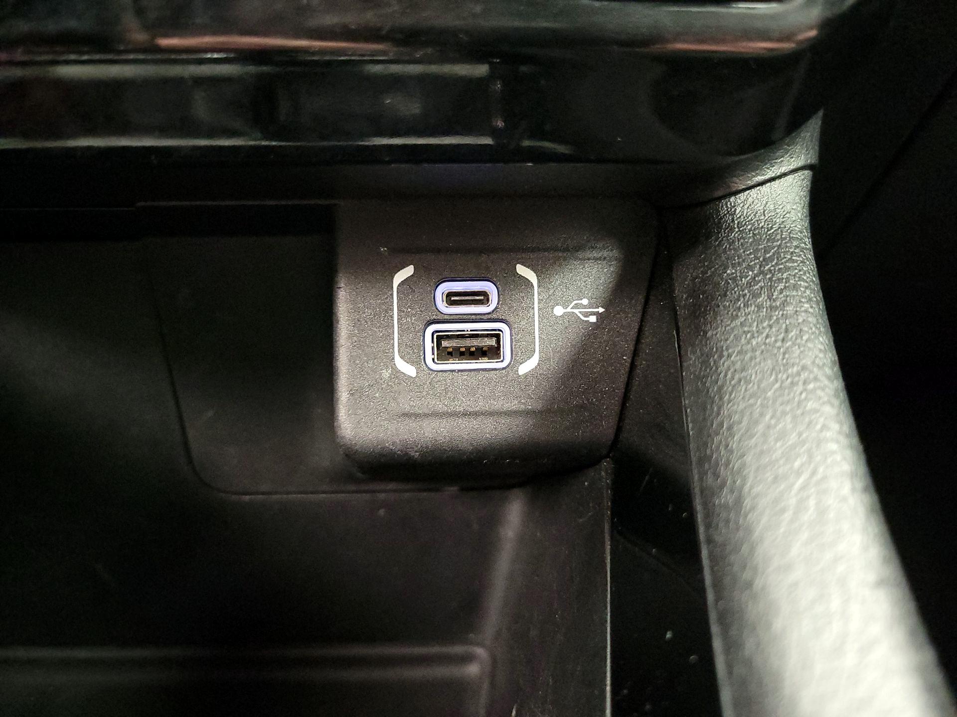 Thumbnail: 2023 Jeep Compass - 18