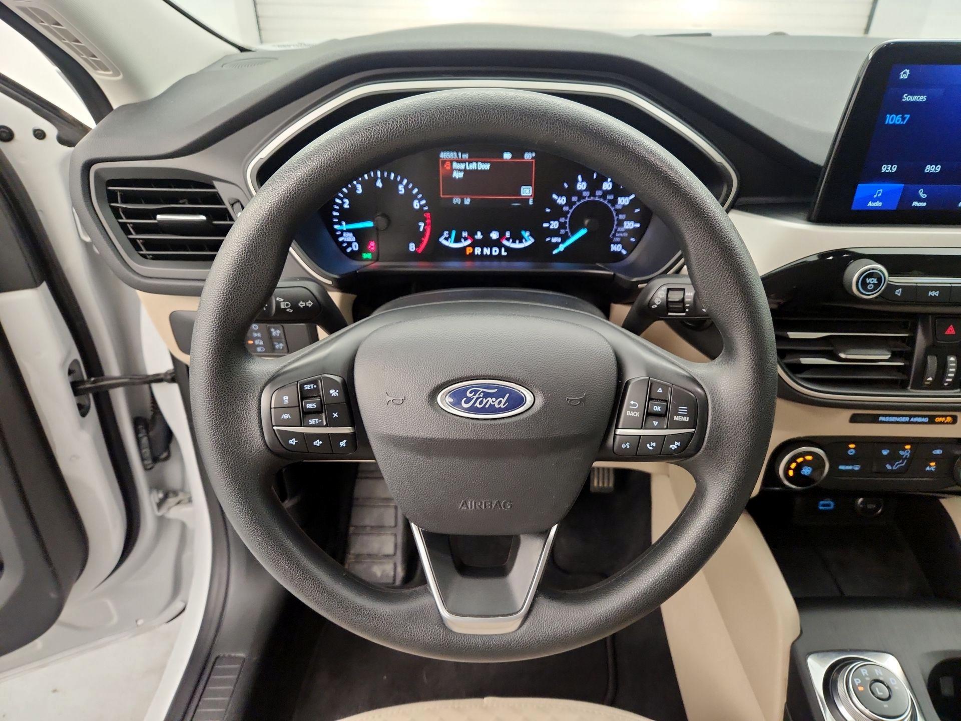 Thumbnail: 2021 Ford Escape - 10