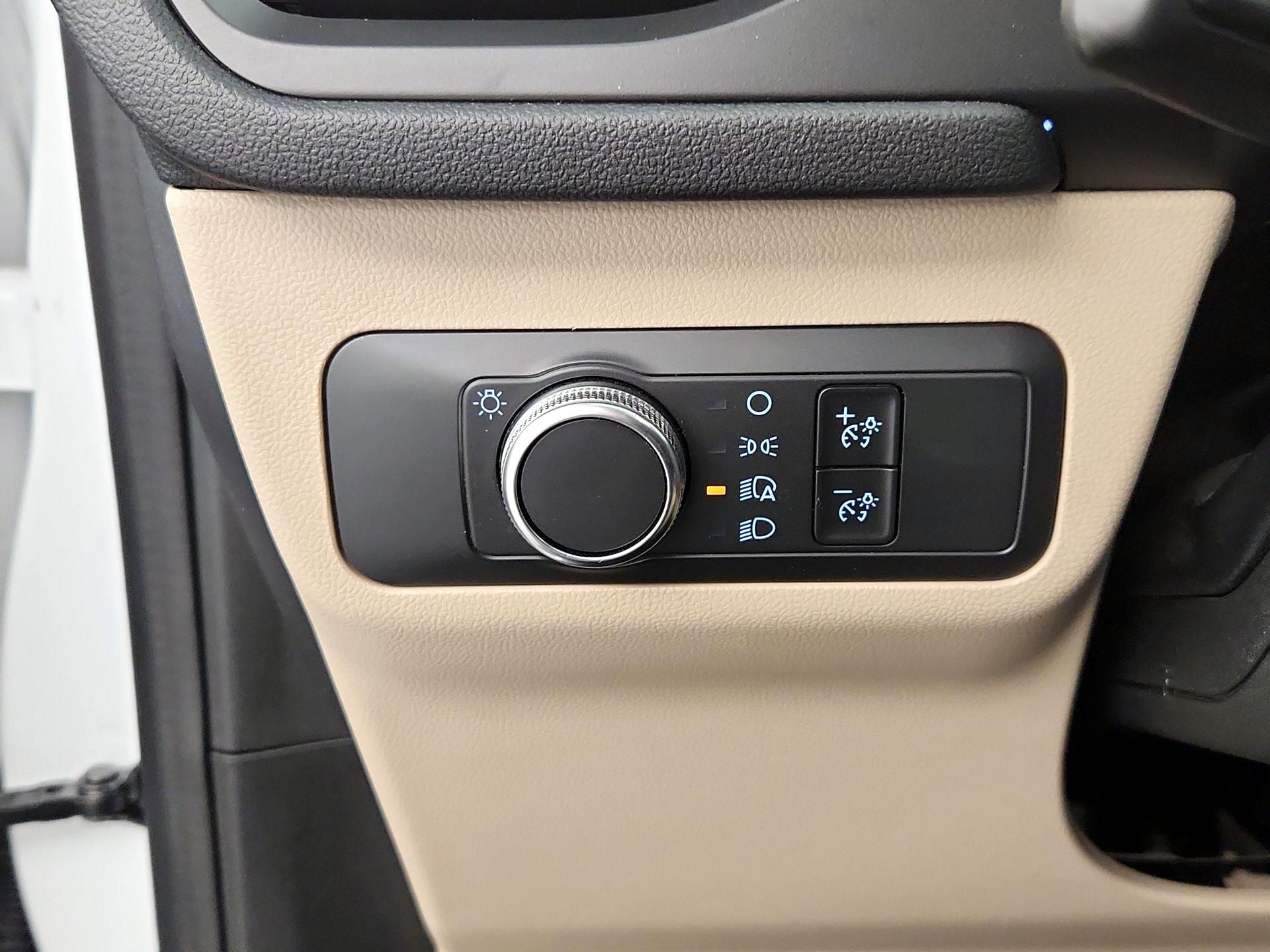 Thumbnail: 2021 Ford Escape - 13