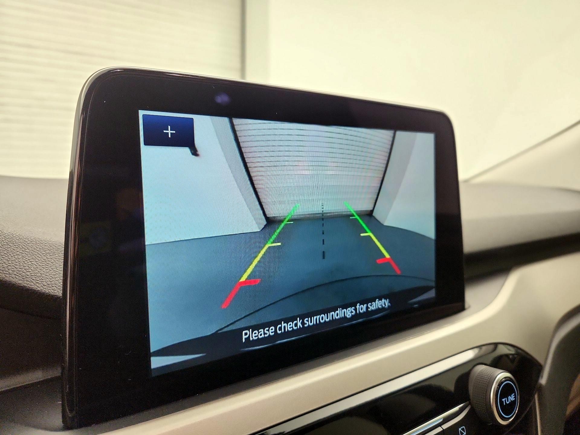 Thumbnail: 2021 Ford Escape - 14