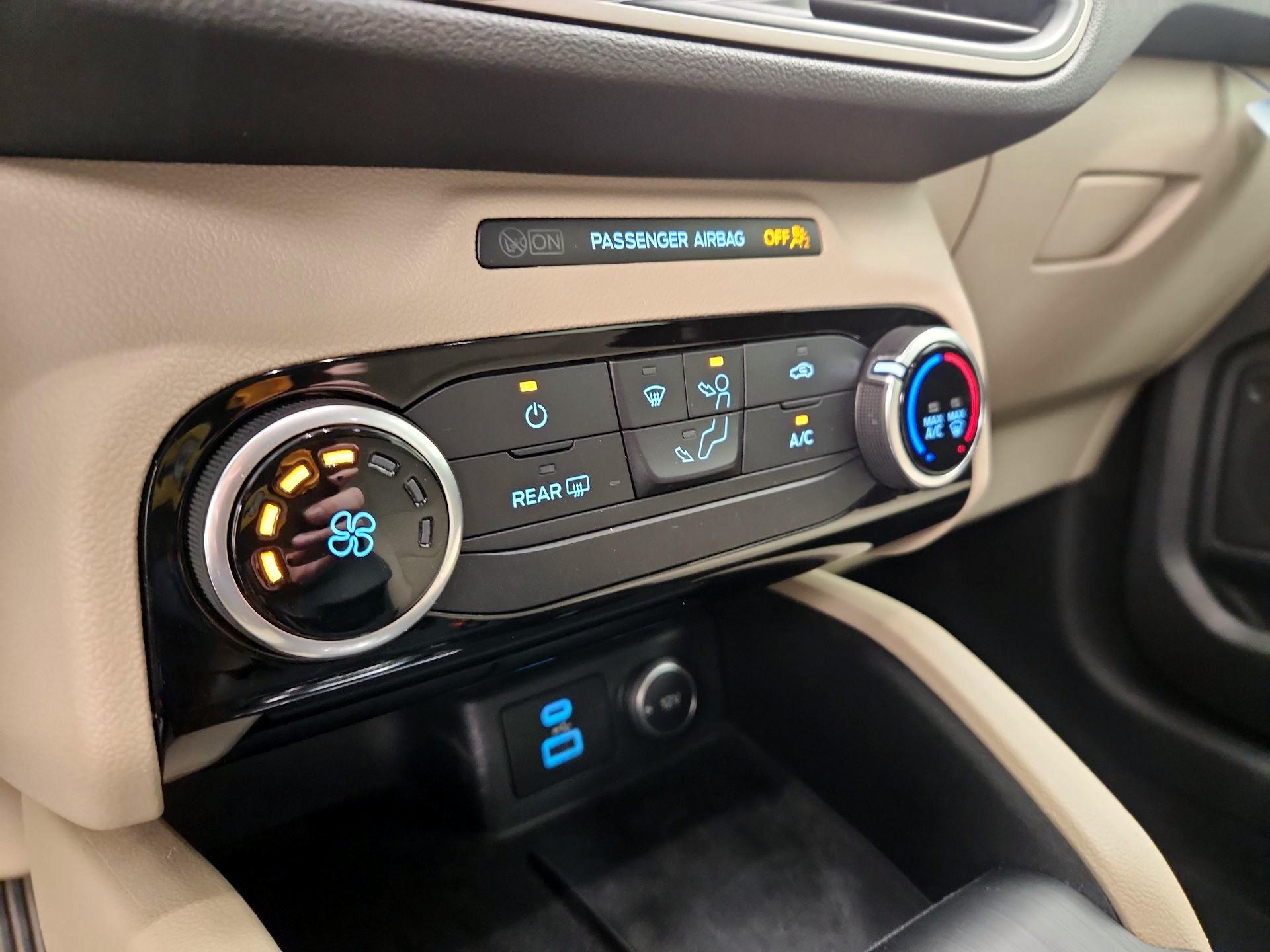 Thumbnail: 2021 Ford Escape - 16