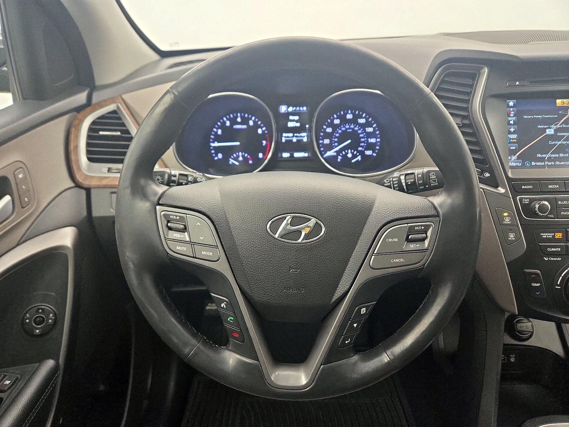 Thumbnail: 2018 Hyundai Santa Fe - 10