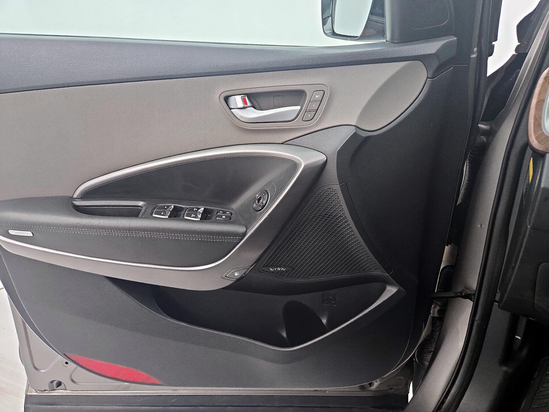 Thumbnail: 2018 Hyundai Santa Fe - 12