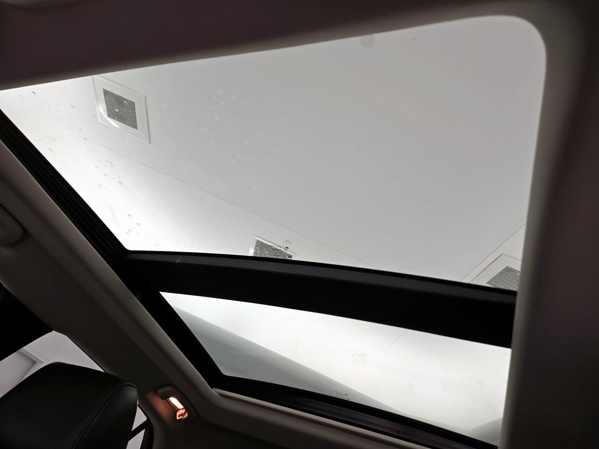 Thumbnail: 2019 Chrysler 300 - 20