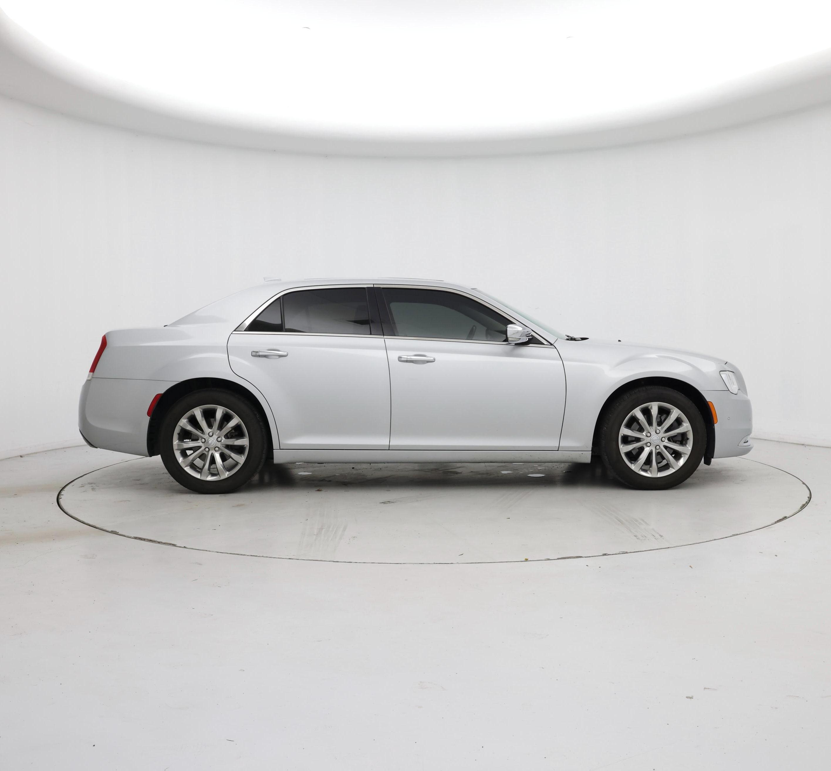 Thumbnail: 2019 Chrysler 300 - 7