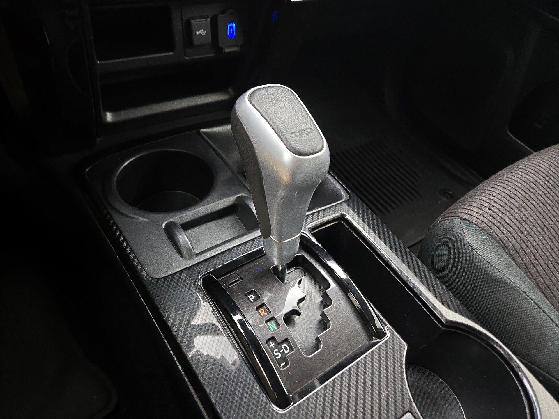 Thumbnail: 2021 Toyota 4Runner - 17