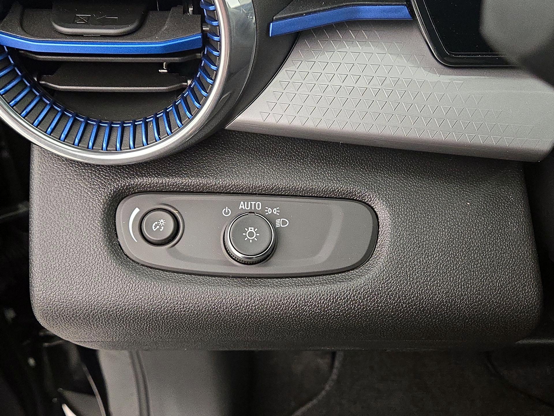 Thumbnail: 2025 Chevrolet Trax - 13