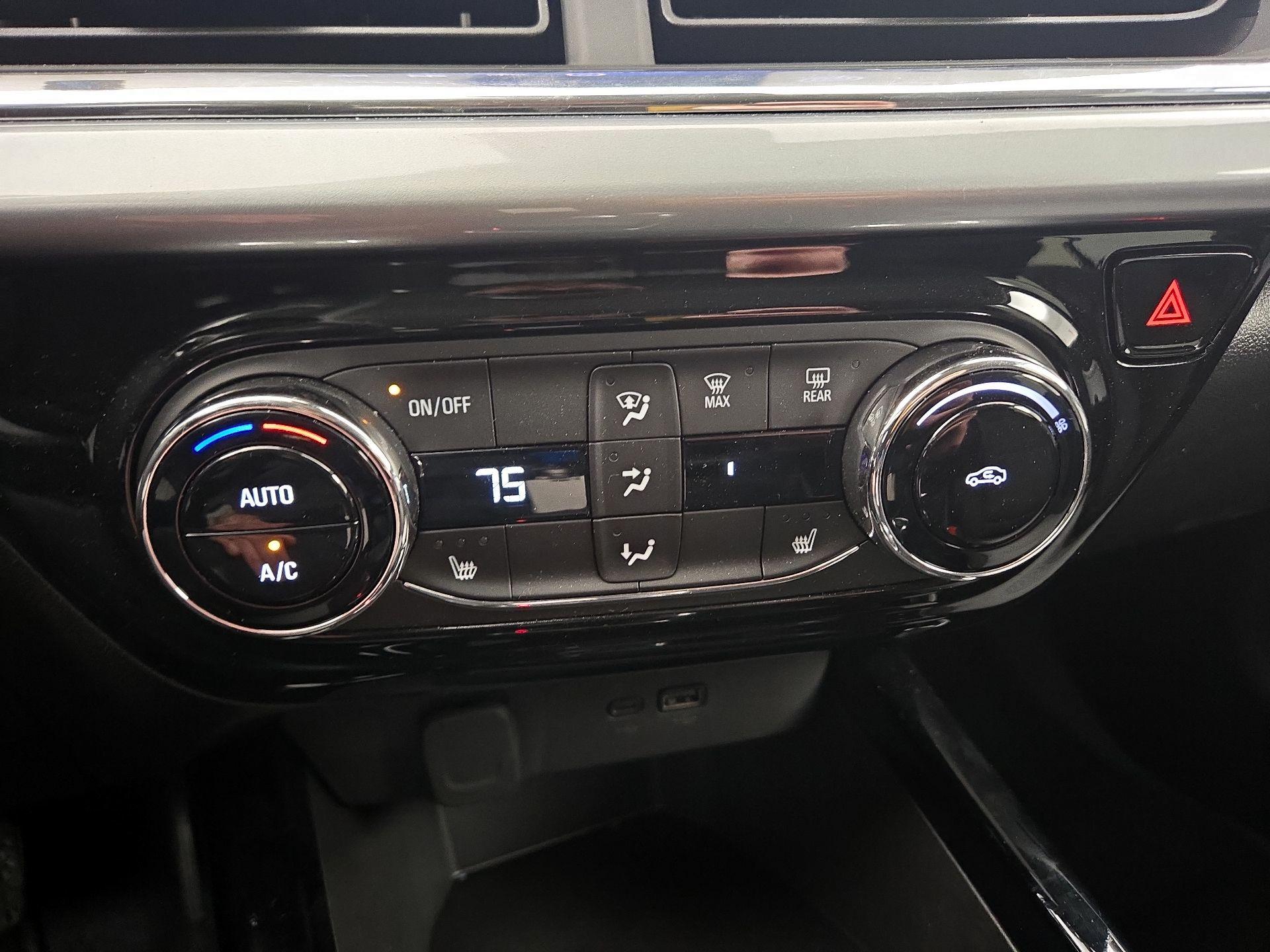 Thumbnail: 2025 Chevrolet Trax - 16