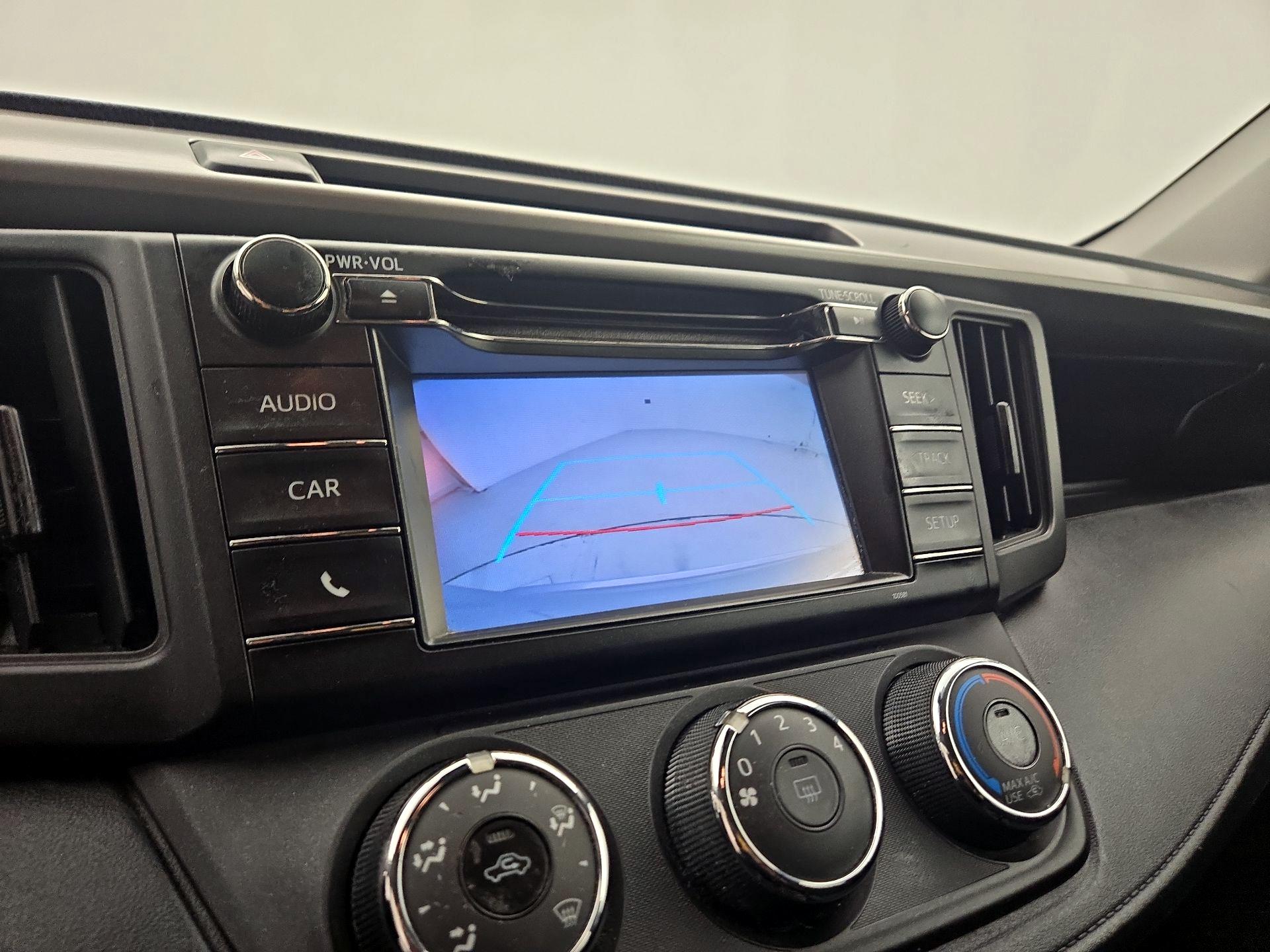 Thumbnail: 2018 Toyota RAV4 - 14