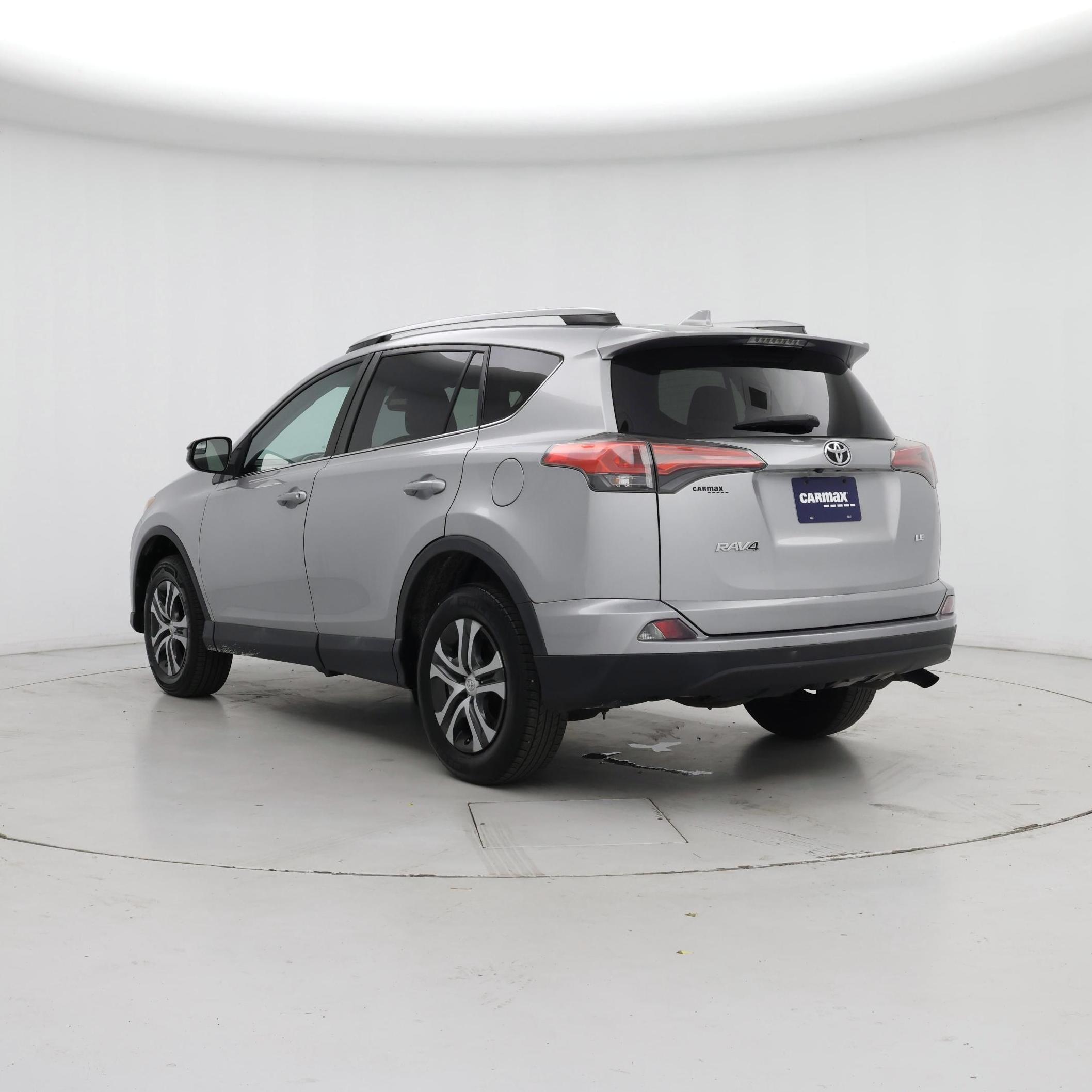 Thumbnail: 2018 Toyota RAV4 - 2