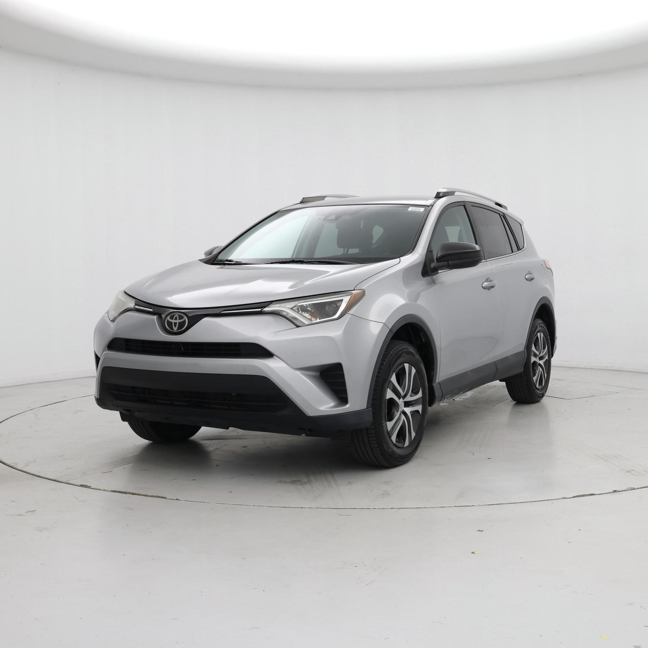 Thumbnail: 2018 Toyota RAV4 - 4