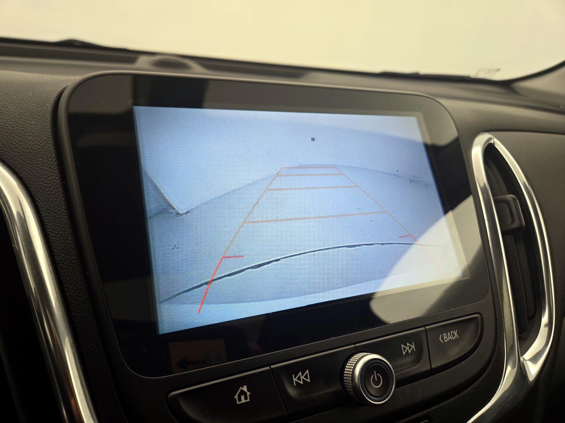 Thumbnail: 2018 Chevrolet Equinox - 14