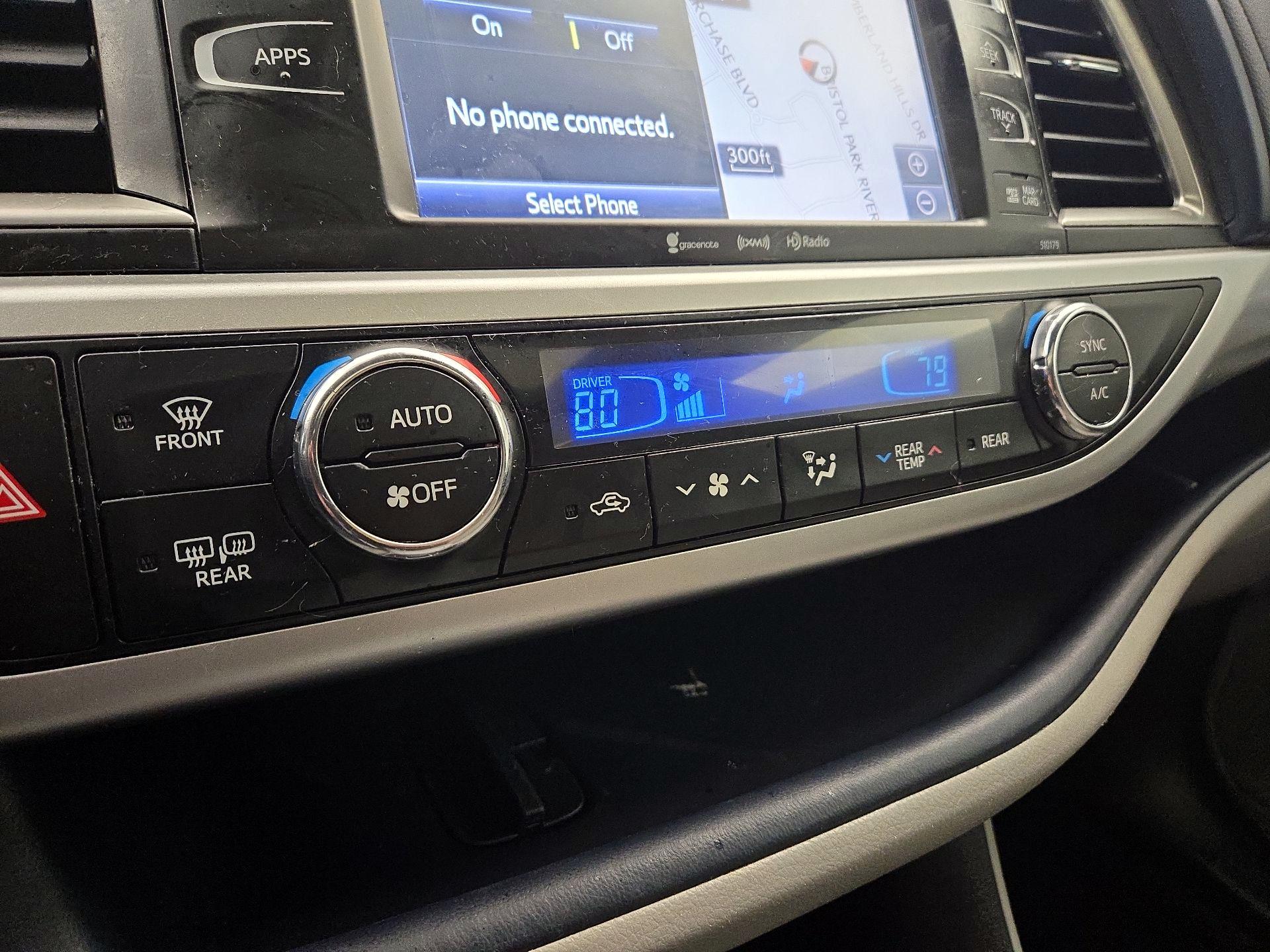 Thumbnail: 2018 Toyota Highlander - 17