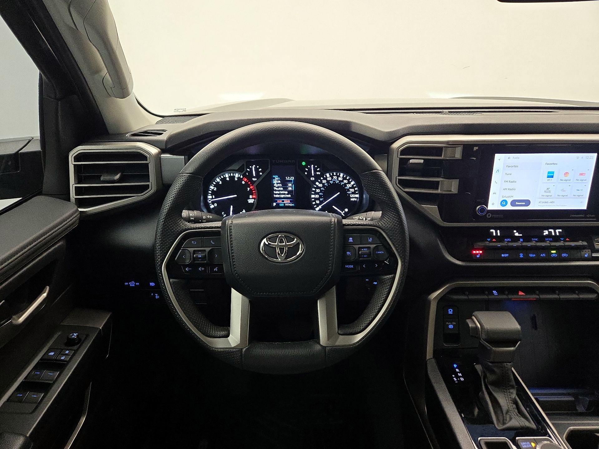 Thumbnail: 2024 Toyota Tundra - 10